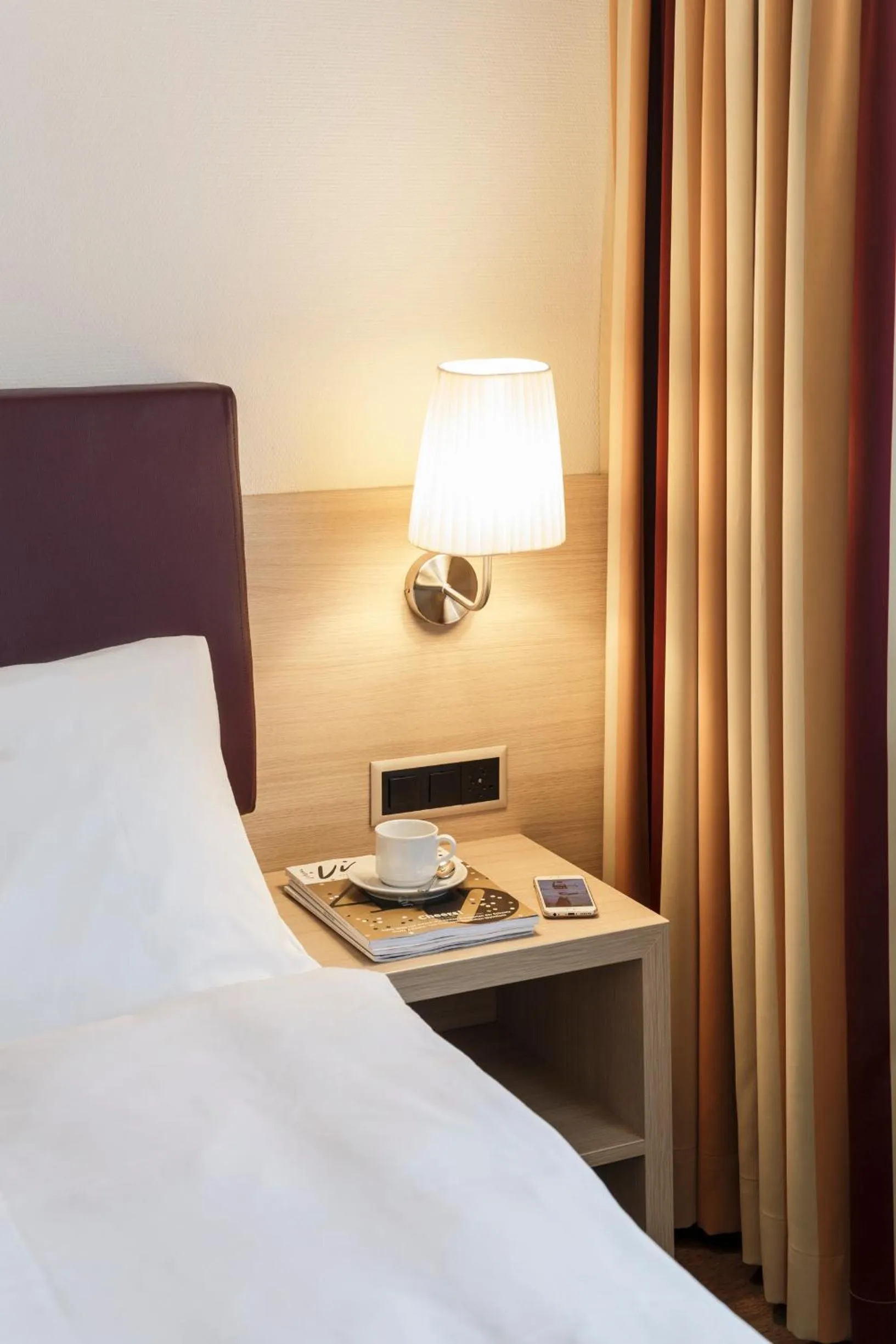 Photo of the whole room, Bed in Hotel Coop Tagungszentrum & Hotelpark im Grünen