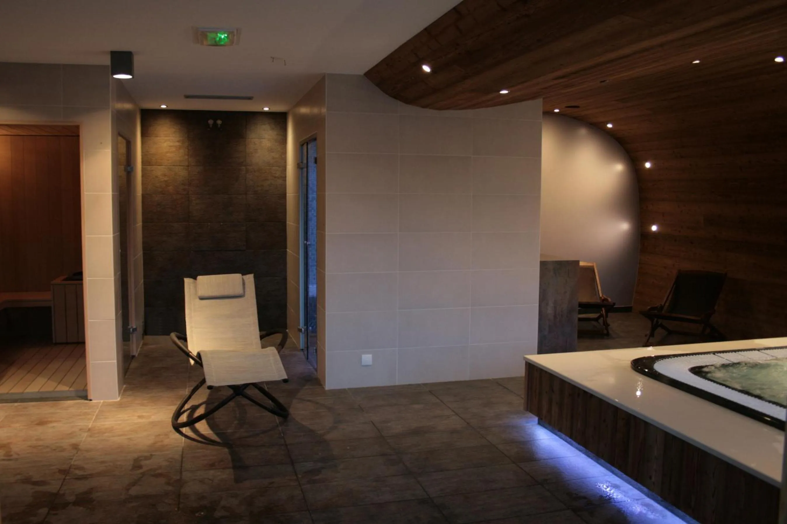 Spa and wellness centre/facilities in Logis Hotel & Spa Beau-Site