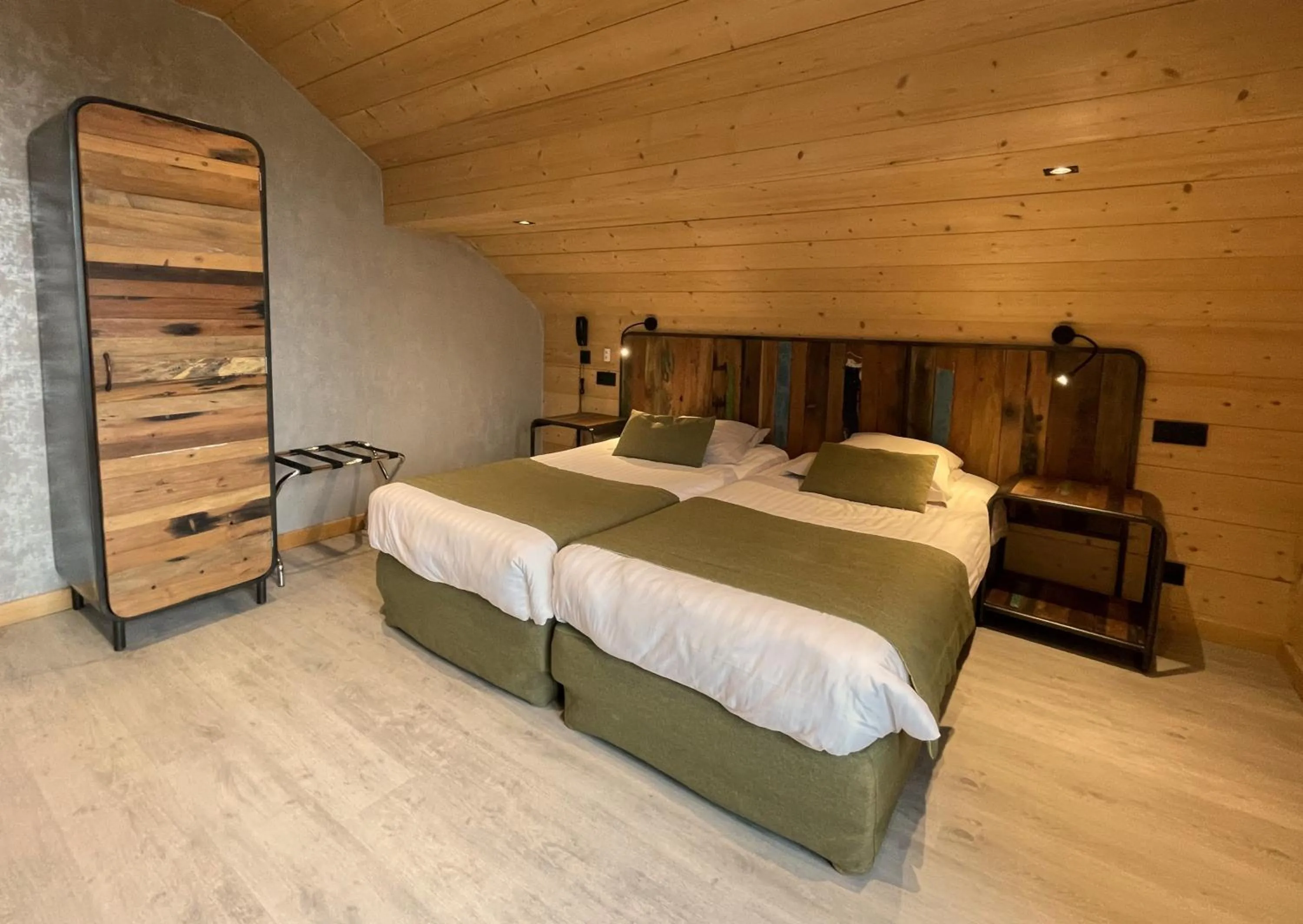 Bedroom, Bed in Logis Hotel & Spa Beau-Site