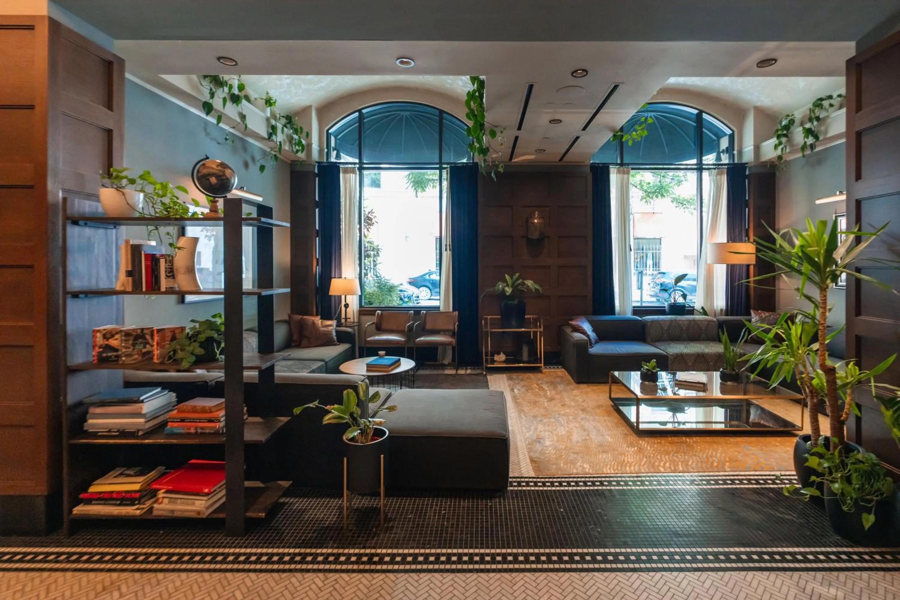 Lobby or reception in Dossier