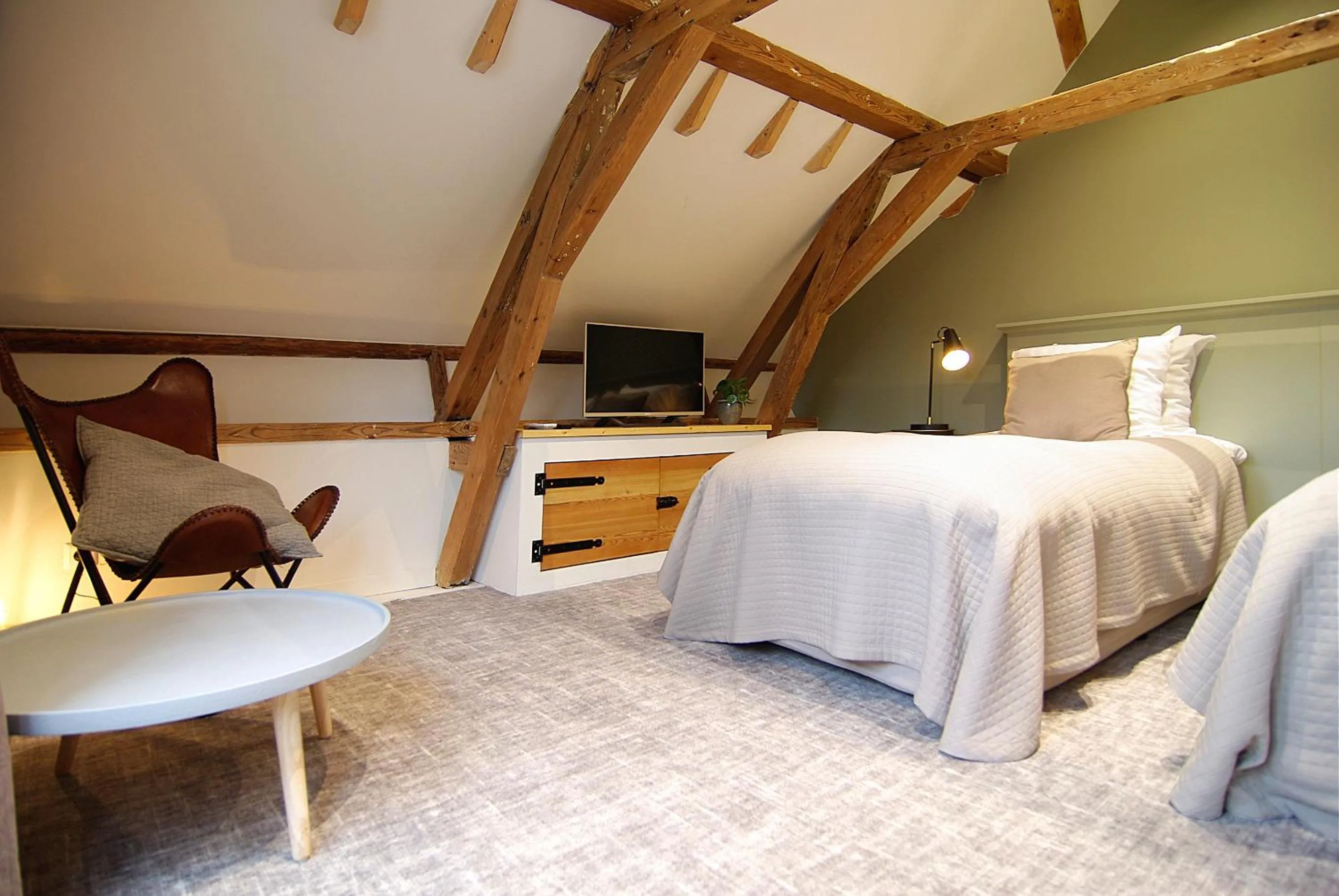 Bed in Authentic Farmhouse - De Vergulden Eenhoorn