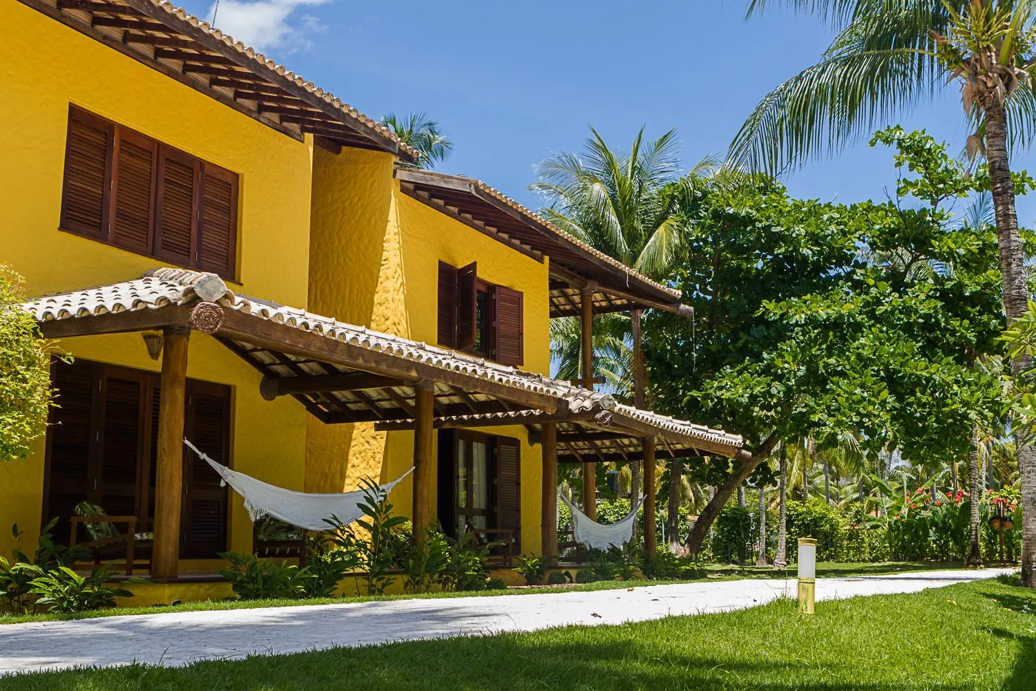 Garden view in Villa dos Corais