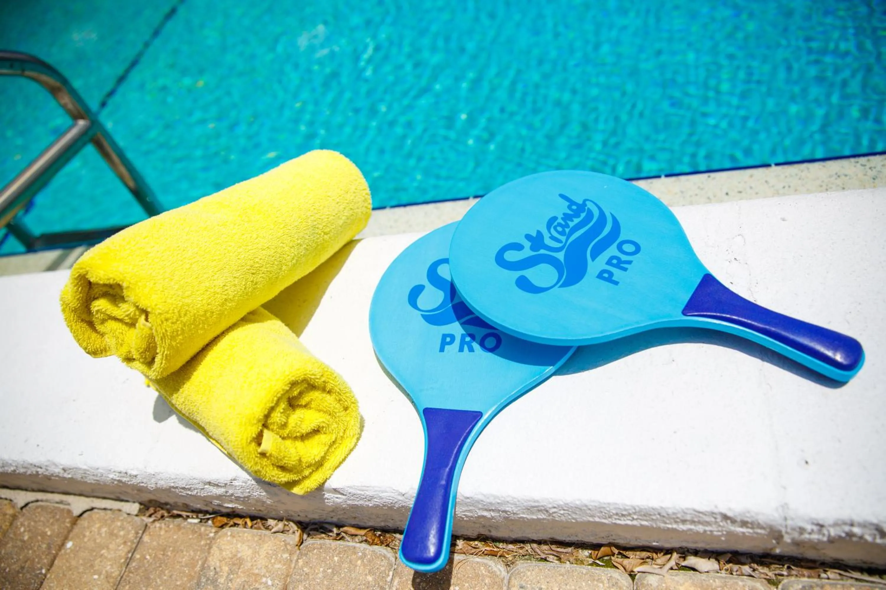 Swimming pool in Naples Garden Inn