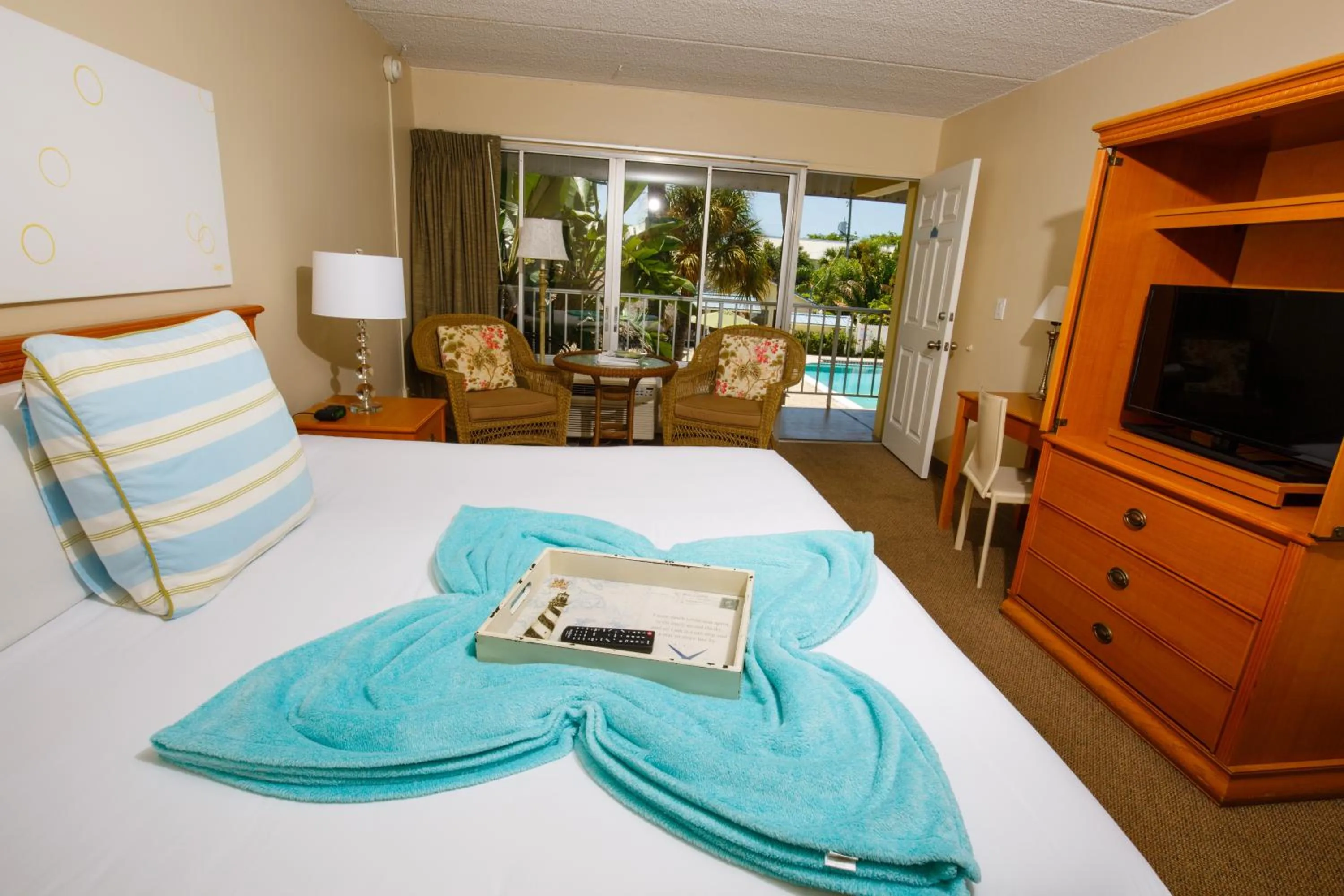 Photo of the whole room, Bed in Naples Garden Inn