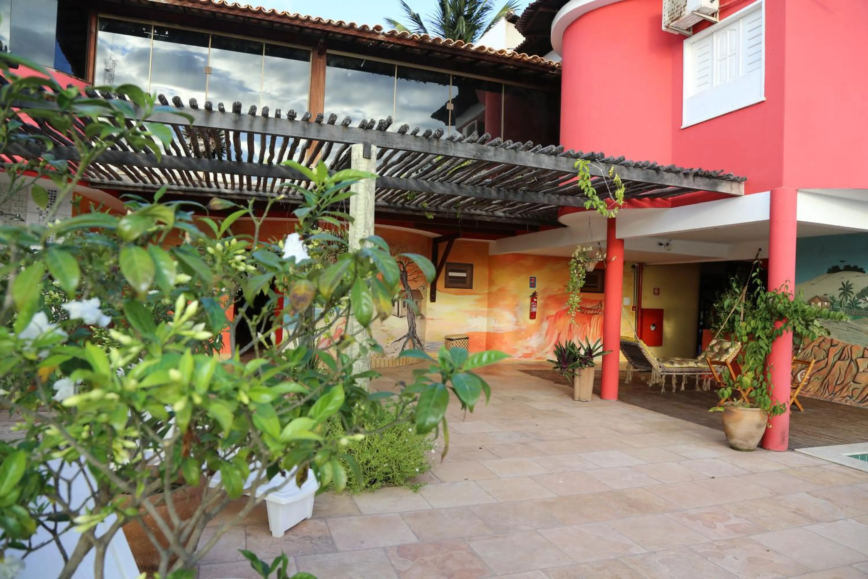 Swimming pool in Hotel Pousada Latitude