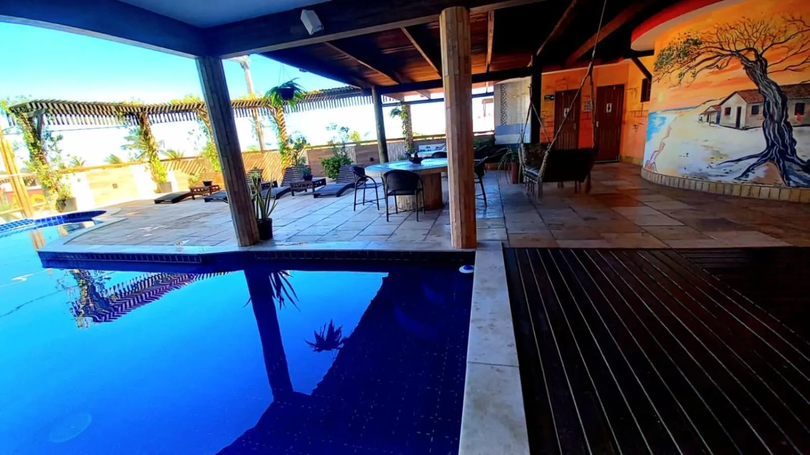 Pool view in Hotel Pousada Latitude