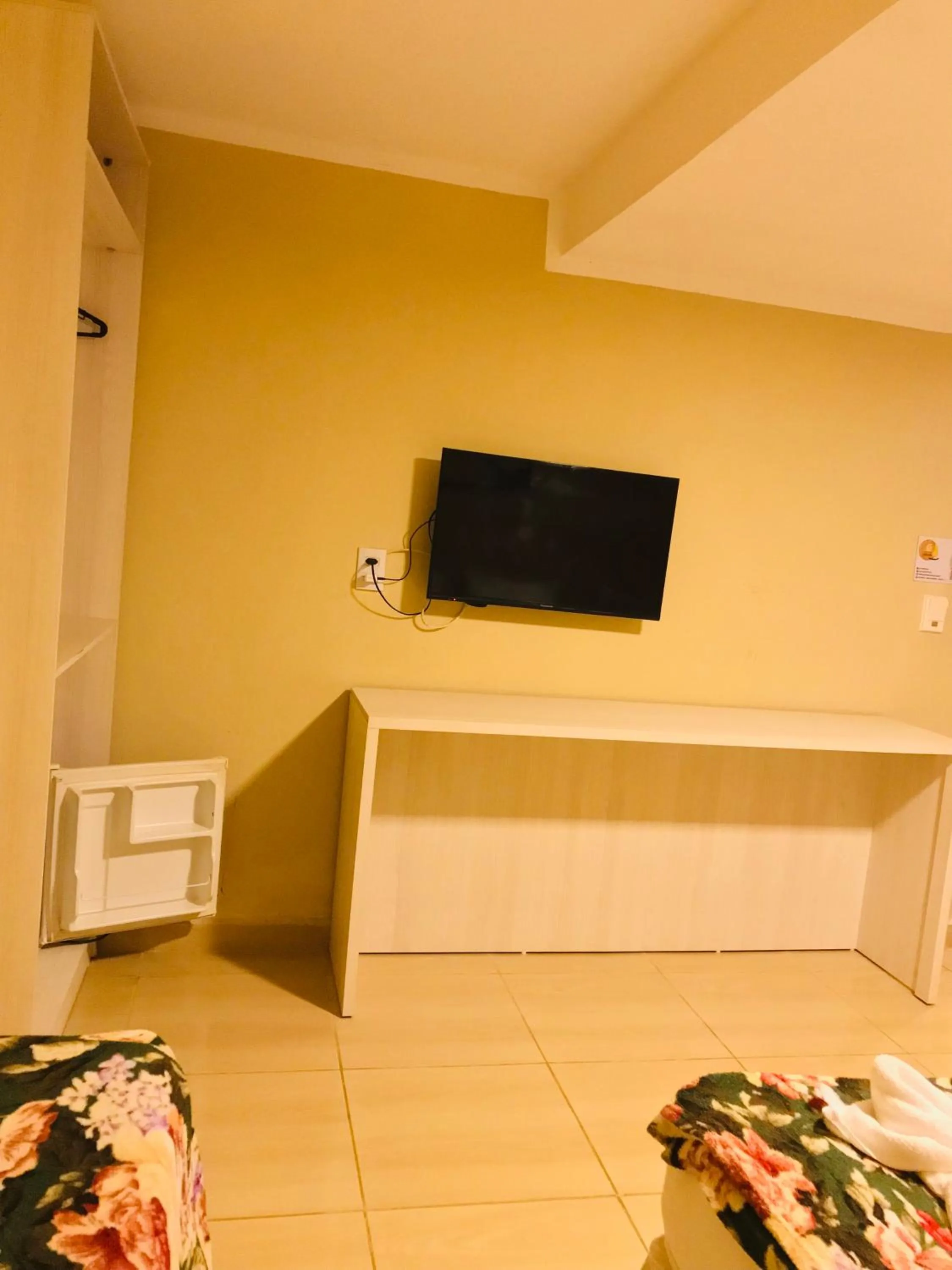 TV and multimedia in Hotel Pousada Latitude