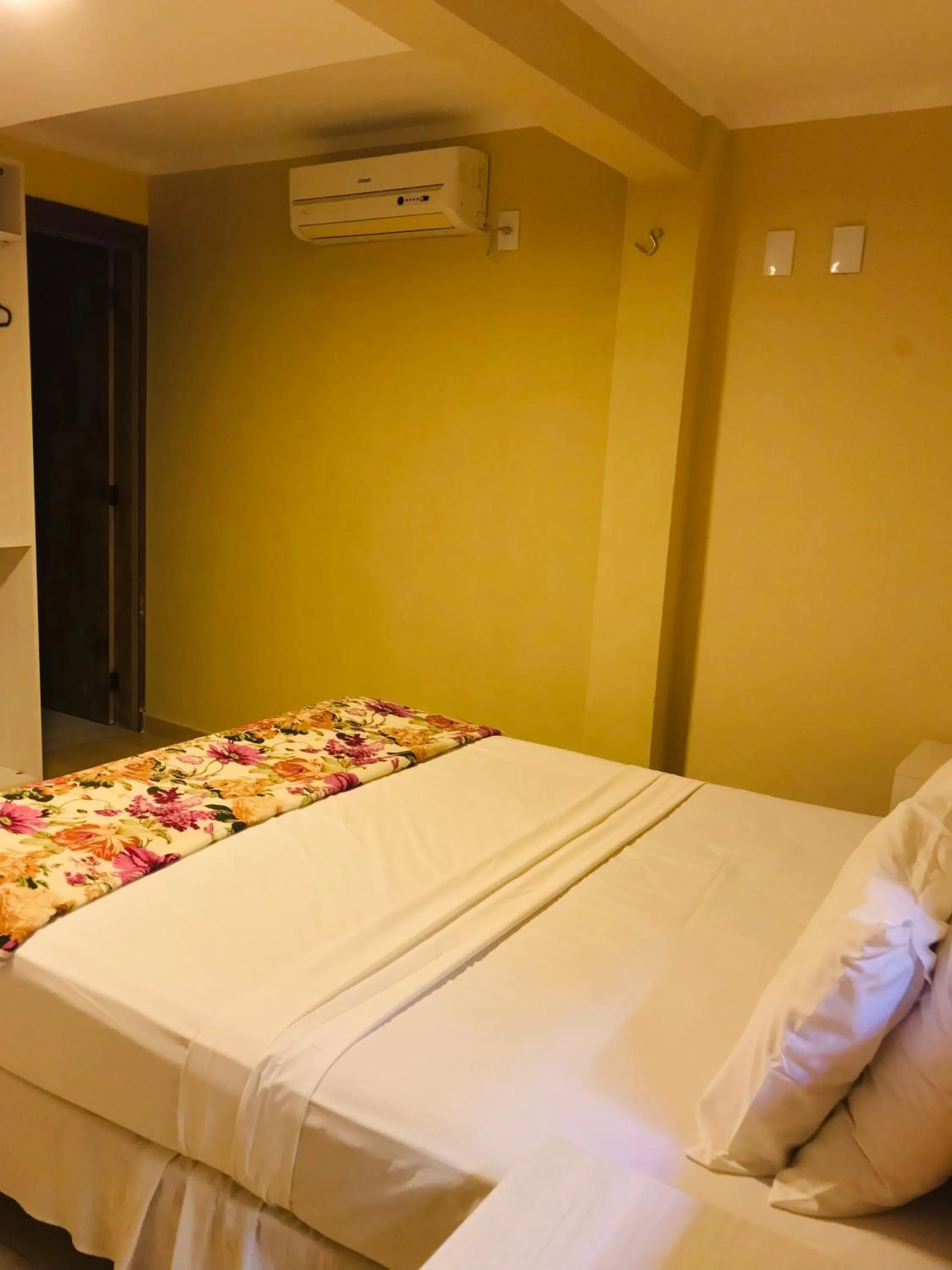 Photo of the whole room, Bed in Hotel Pousada Latitude