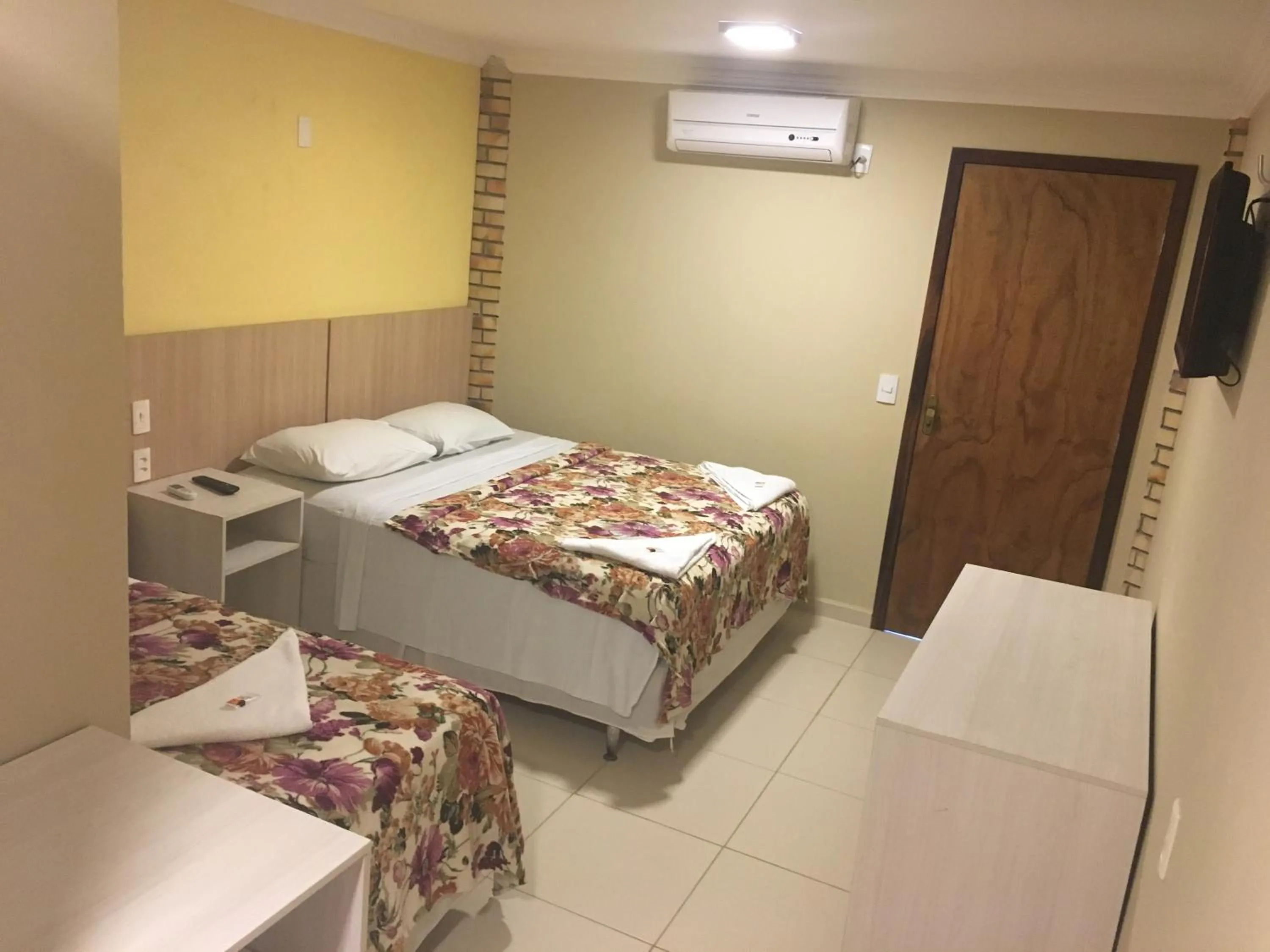 Bedroom, Bed in Hotel Pousada Latitude