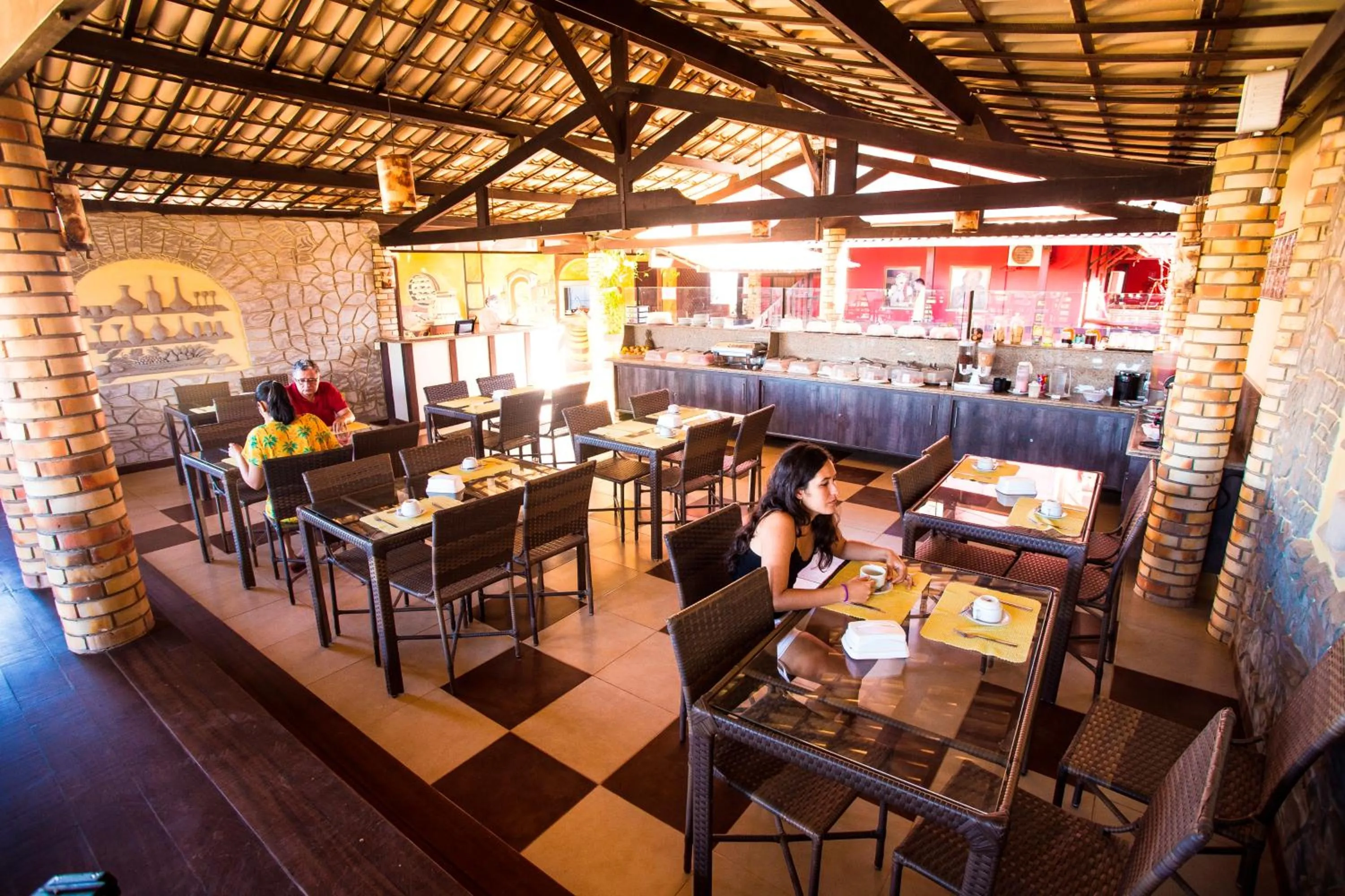 Buffet breakfast in Hotel Pousada Latitude