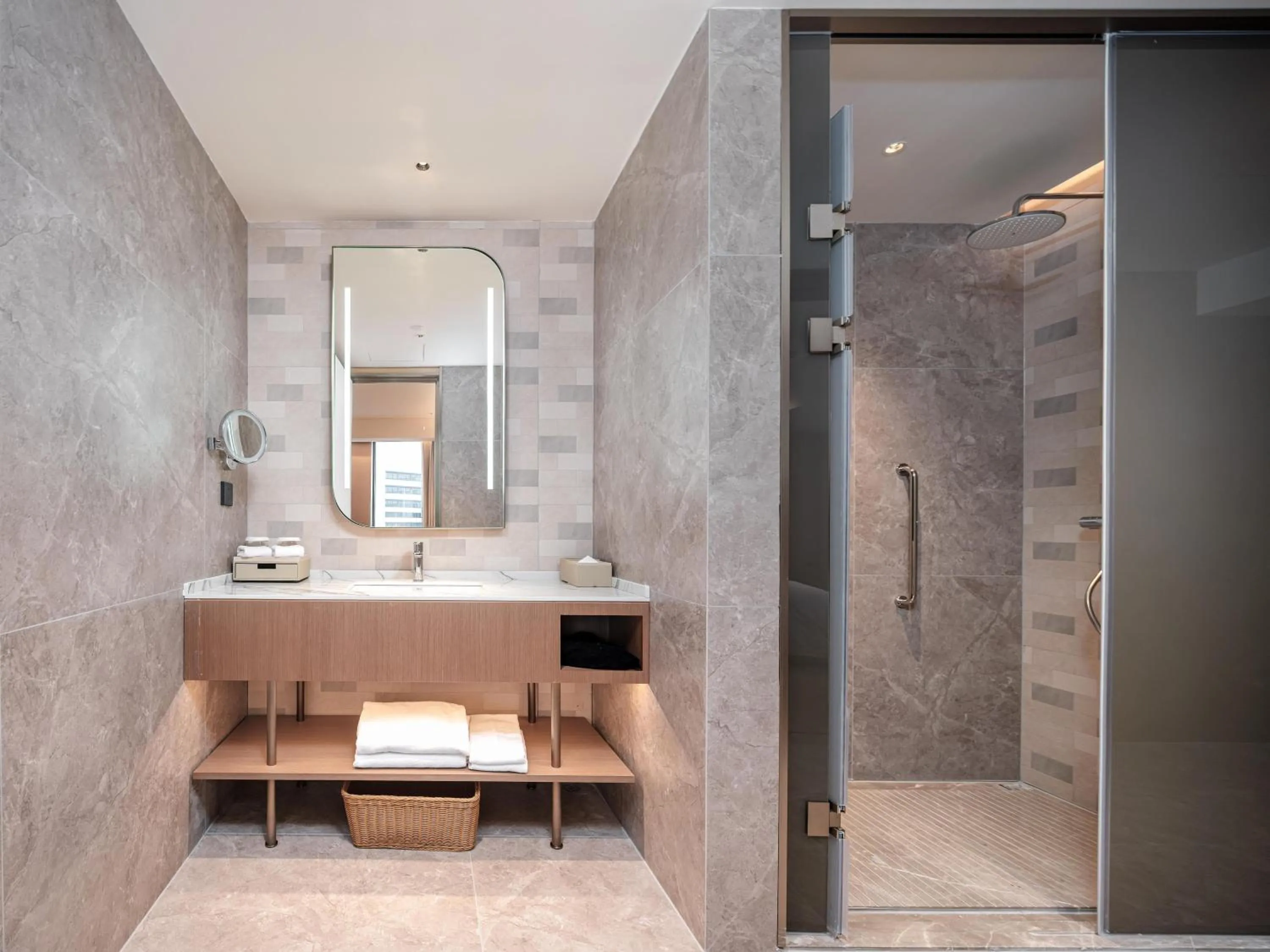 Bathroom in Hilton Garden Inn Shanghai Caohejing Hi-Tech Park