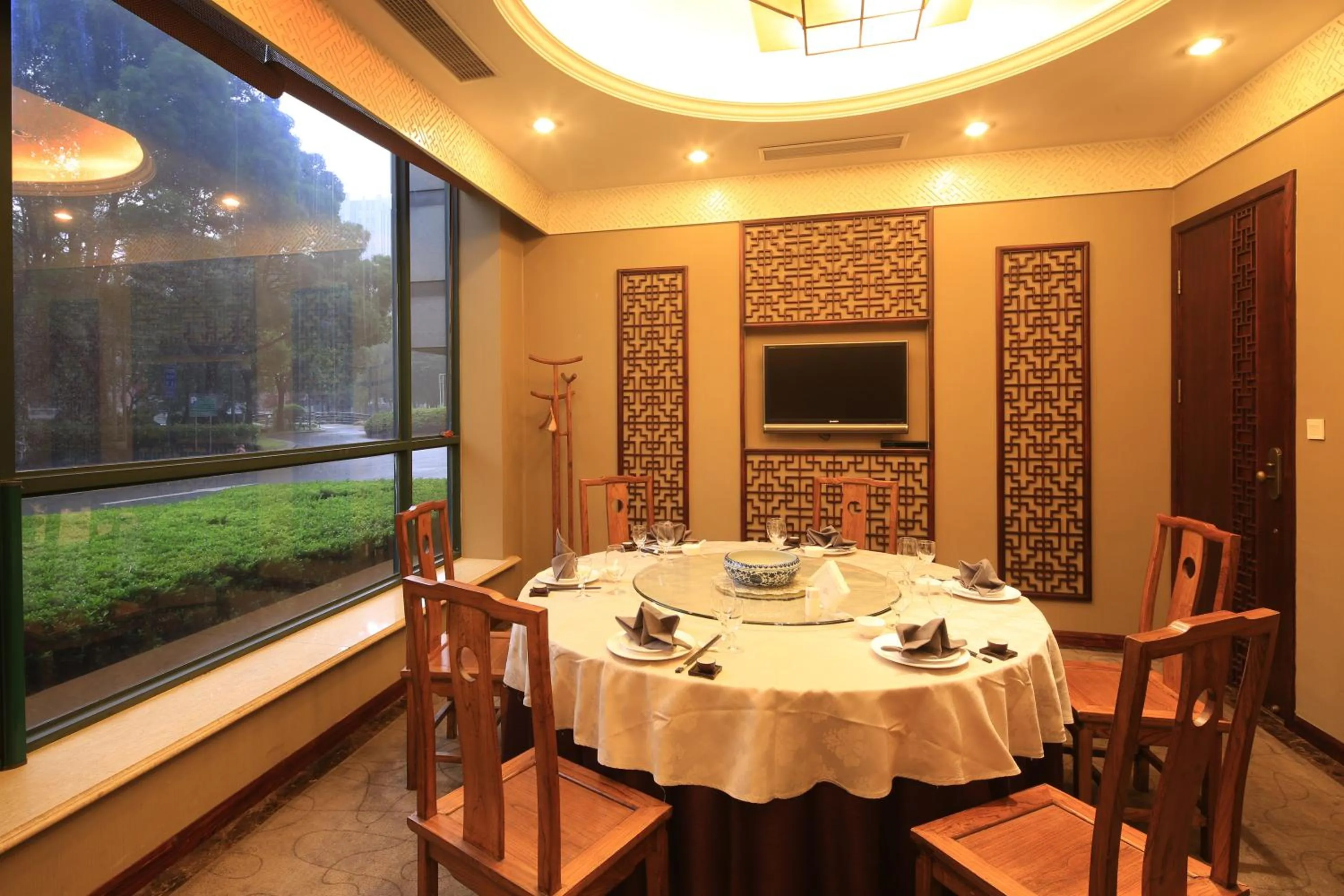 Restaurant/places to eat in Hilton Garden Inn Shanghai Caohejing Hi-Tech Park