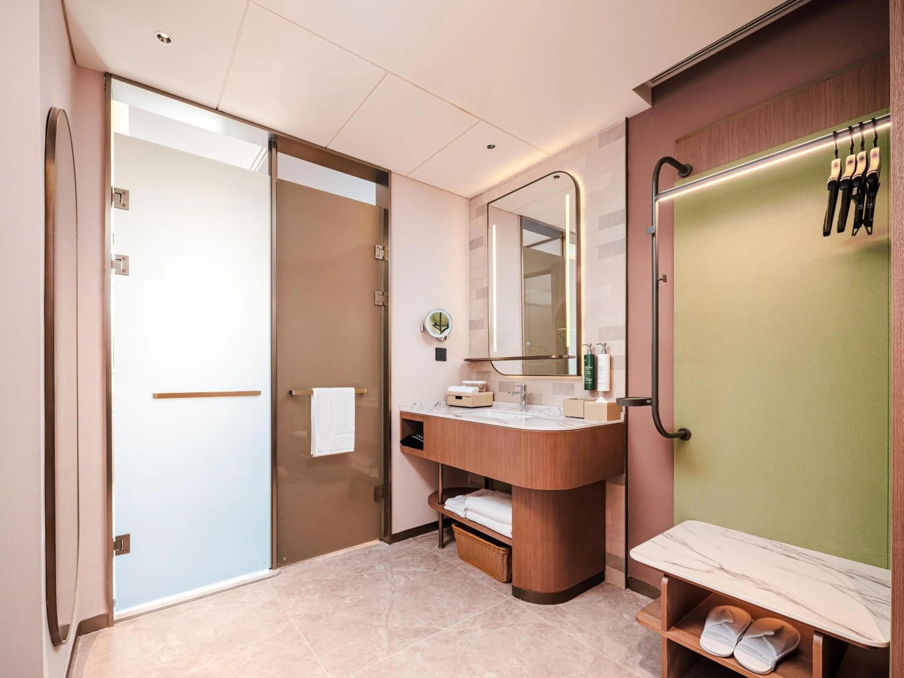 Bathroom in Hilton Garden Inn Shanghai Caohejing Hi-Tech Park