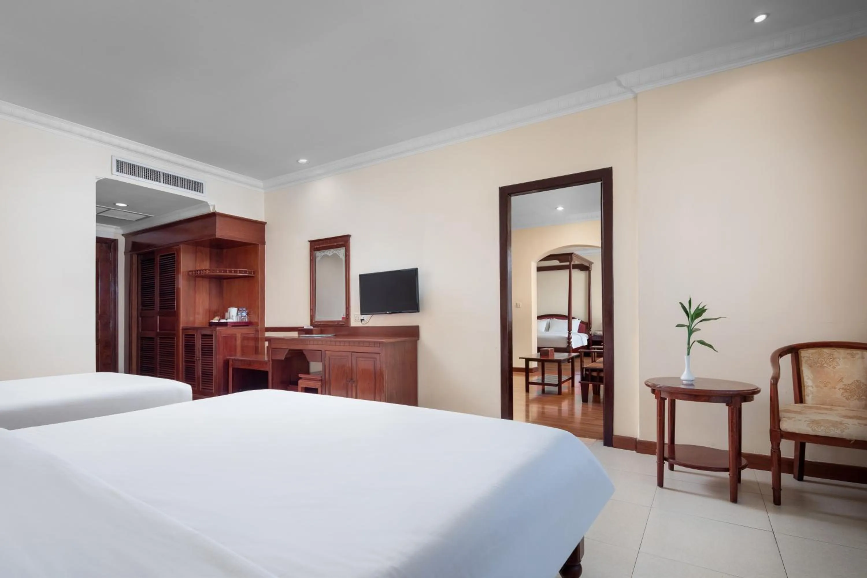 Living room, Bed in Baitong Heritage Hotel