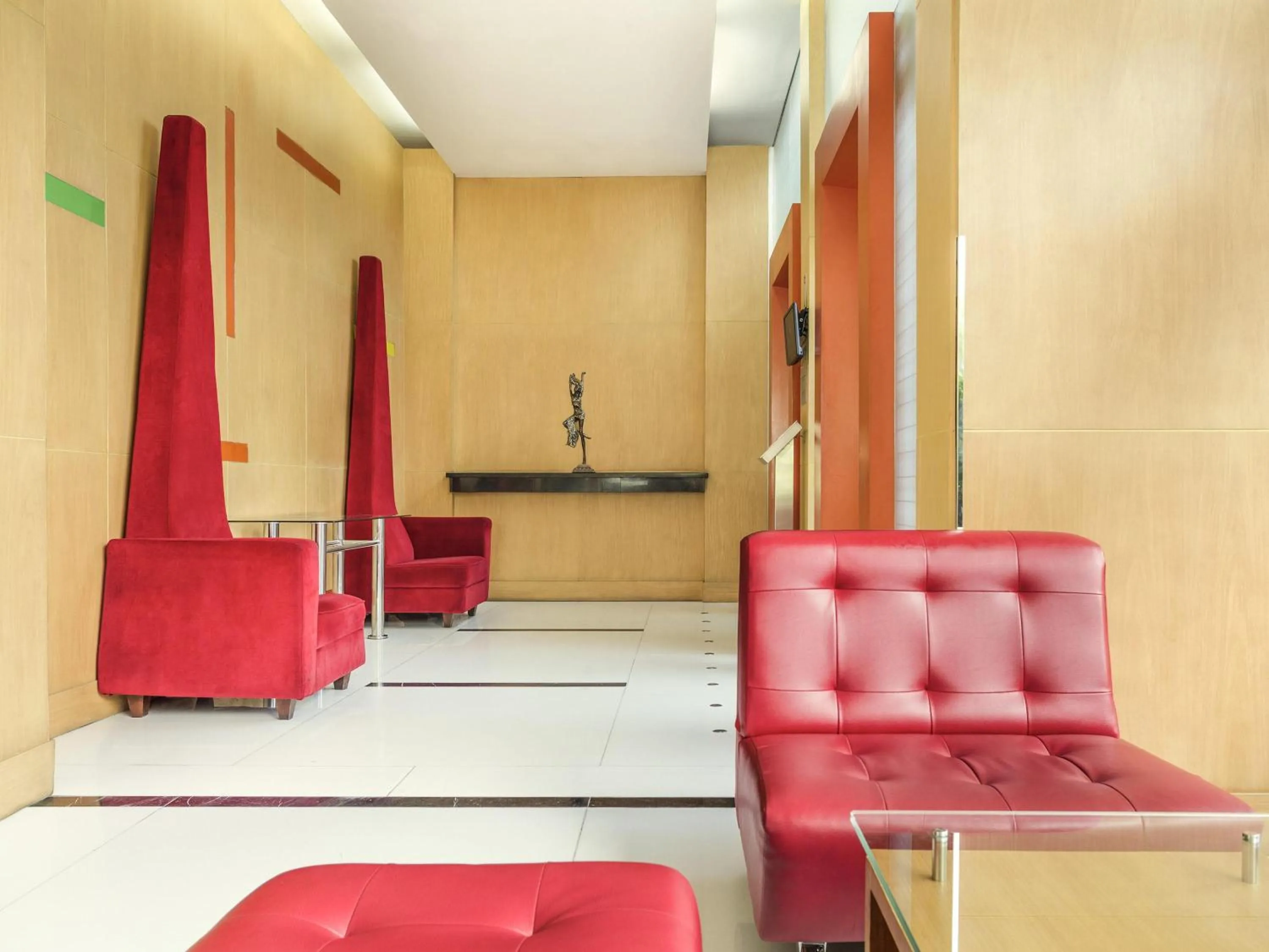 Property building in Hotel Ibis Semarang Simpang Lima