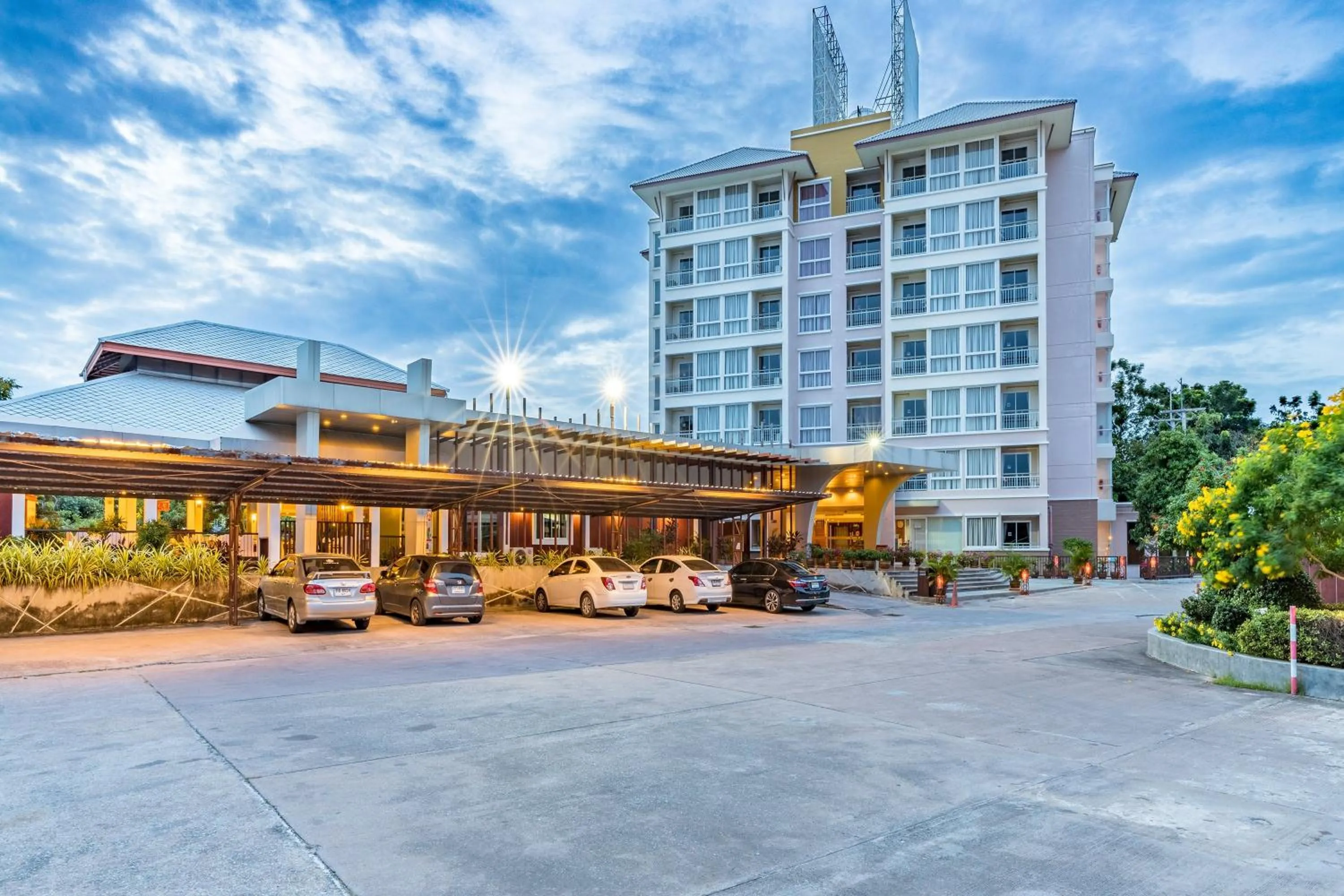 Property building in Eastiny Resort & Spa