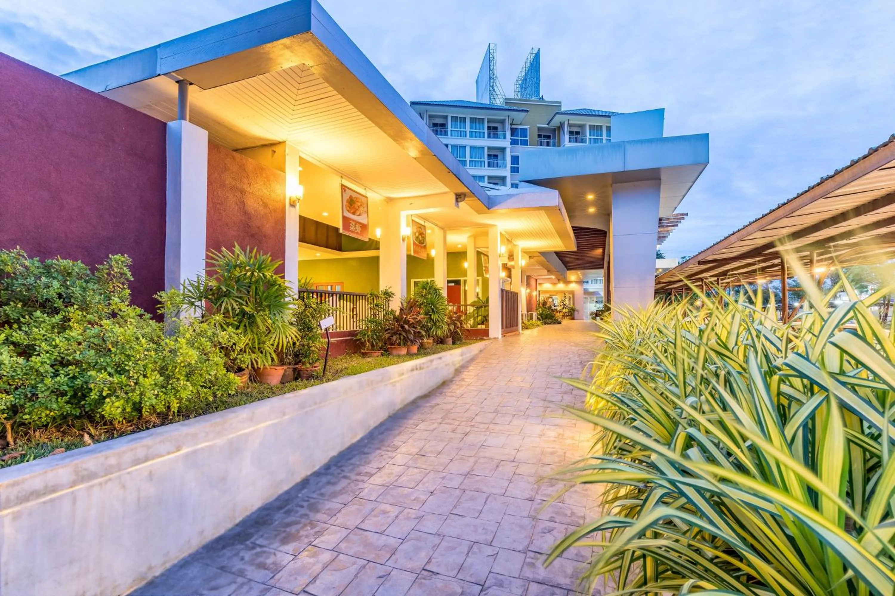 Property building in Eastiny Resort & Spa