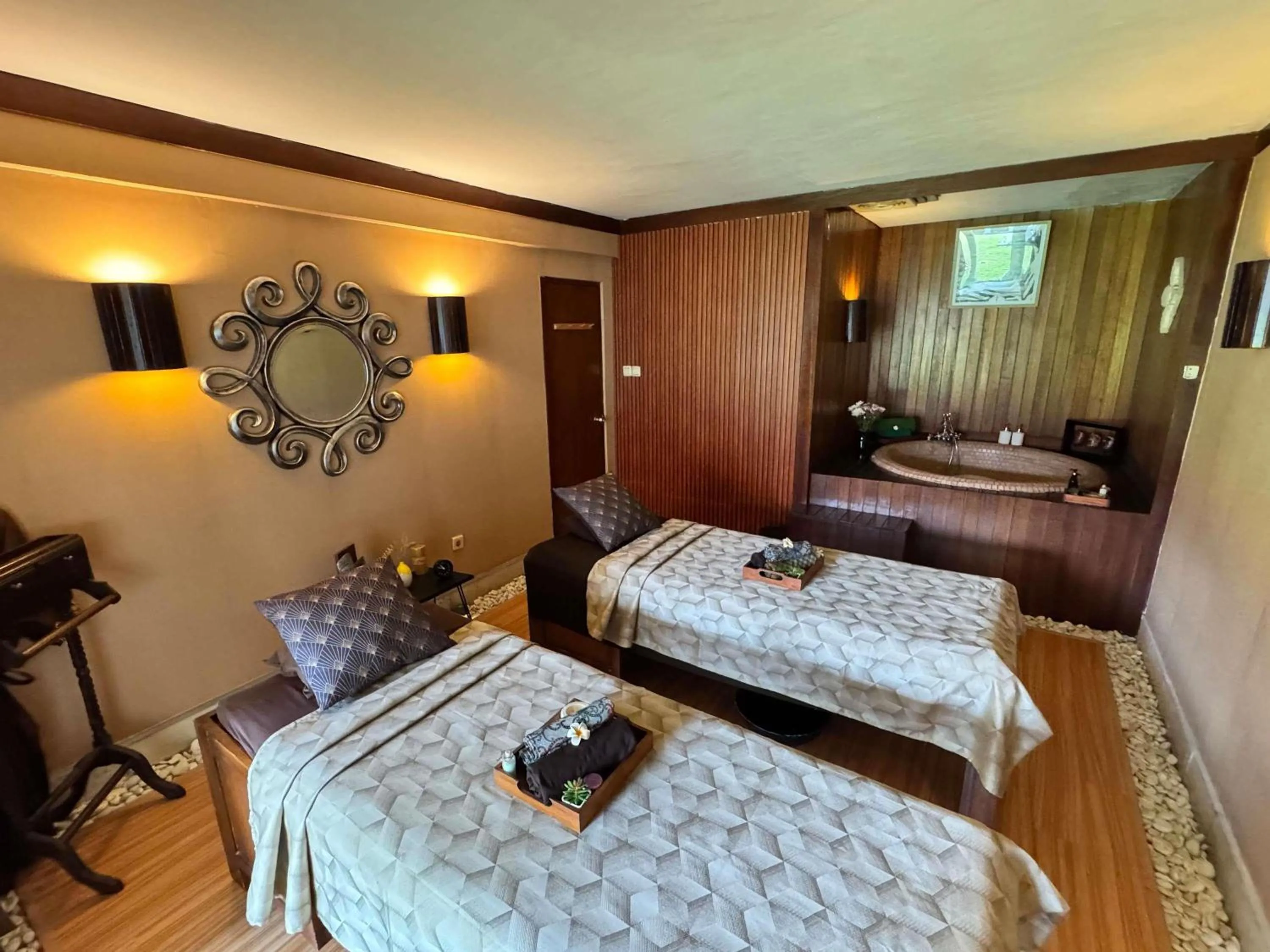 Spa and wellness centre/facilities, Bed in Novotel Bogor Golf Resort