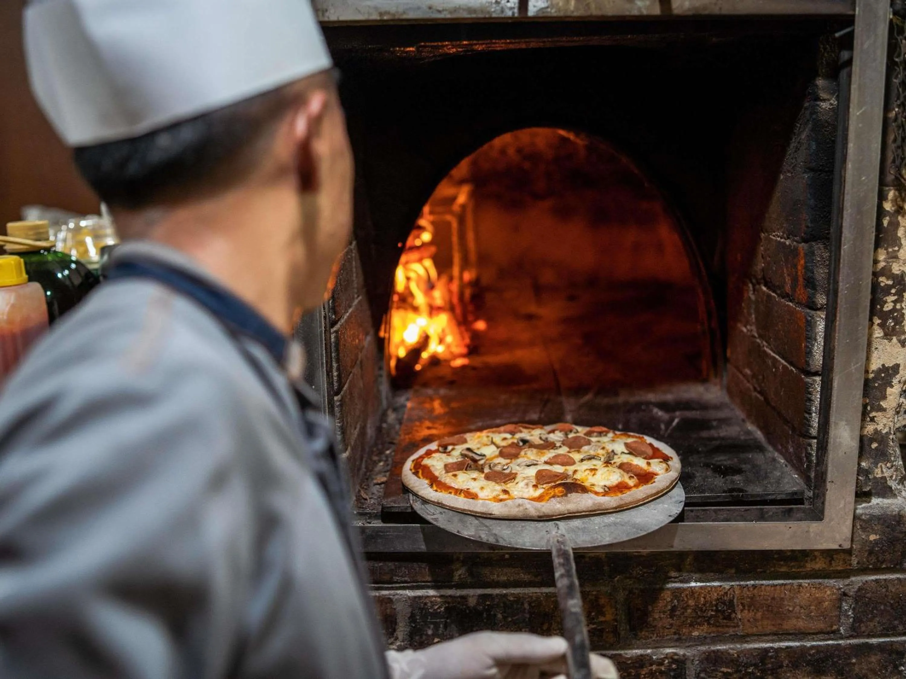 Restaurant/places to eat in Novotel Bogor Golf Resort