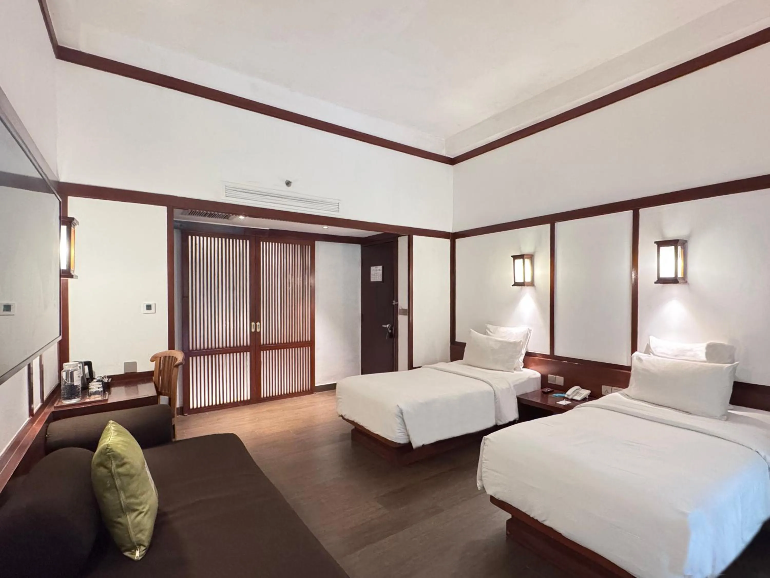 Bed in Novotel Bogor Golf Resort