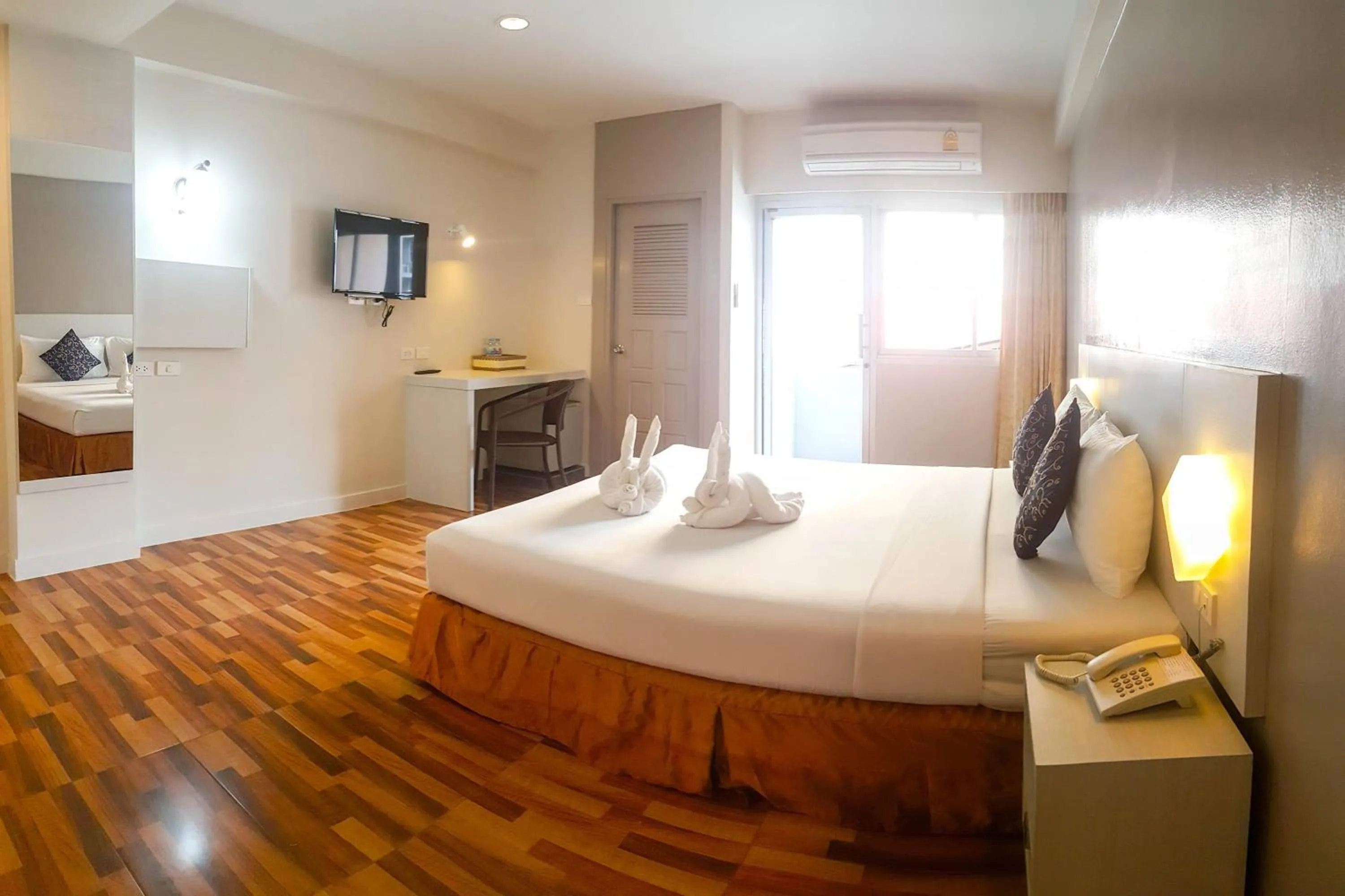 Bedroom, Bed in Eastiny Inn Hotel