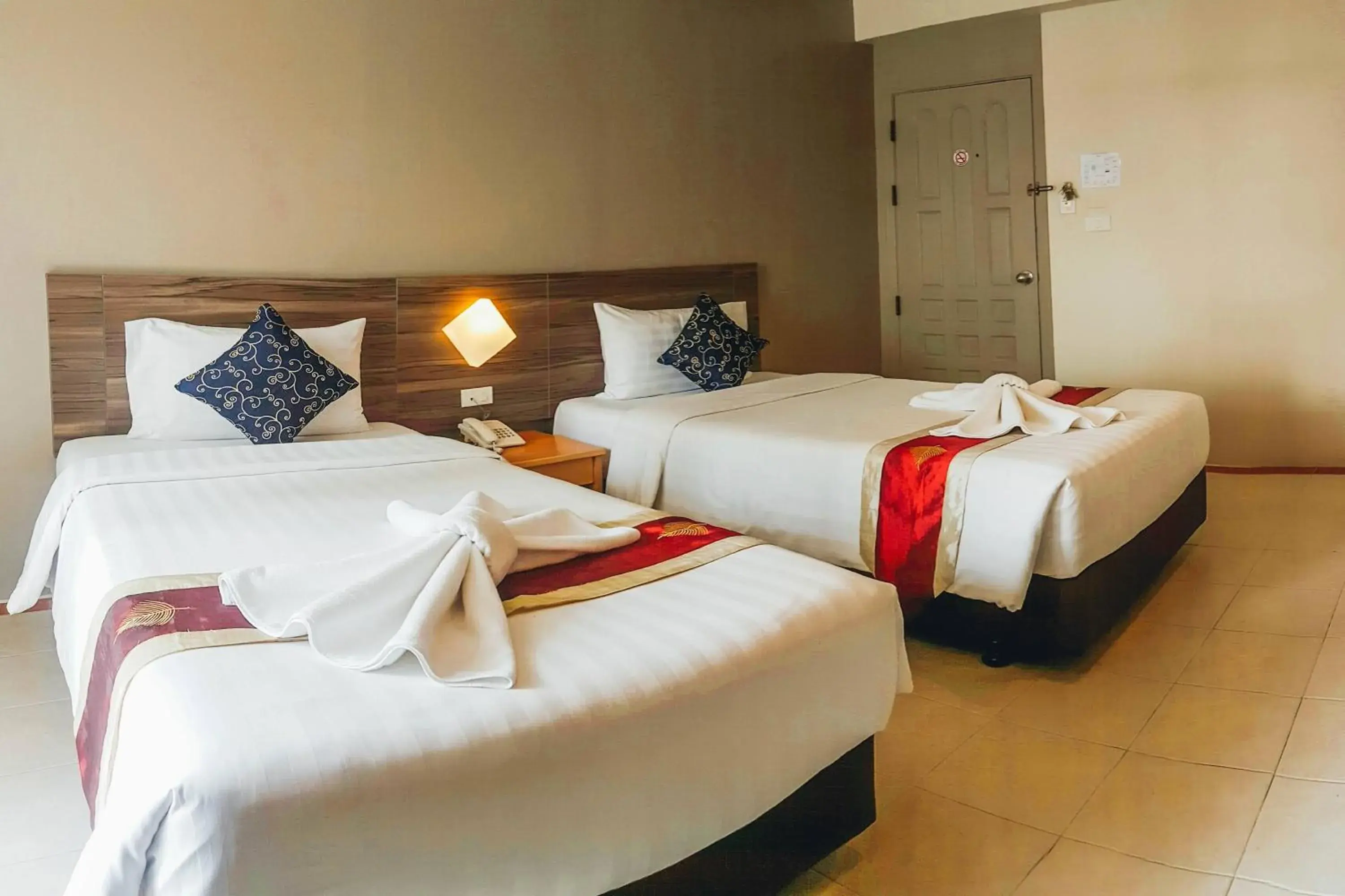 Deluxe Twin Room in Eastiny Inn Hotel Deluxe Twin Room in Eastiny Inn Hotel