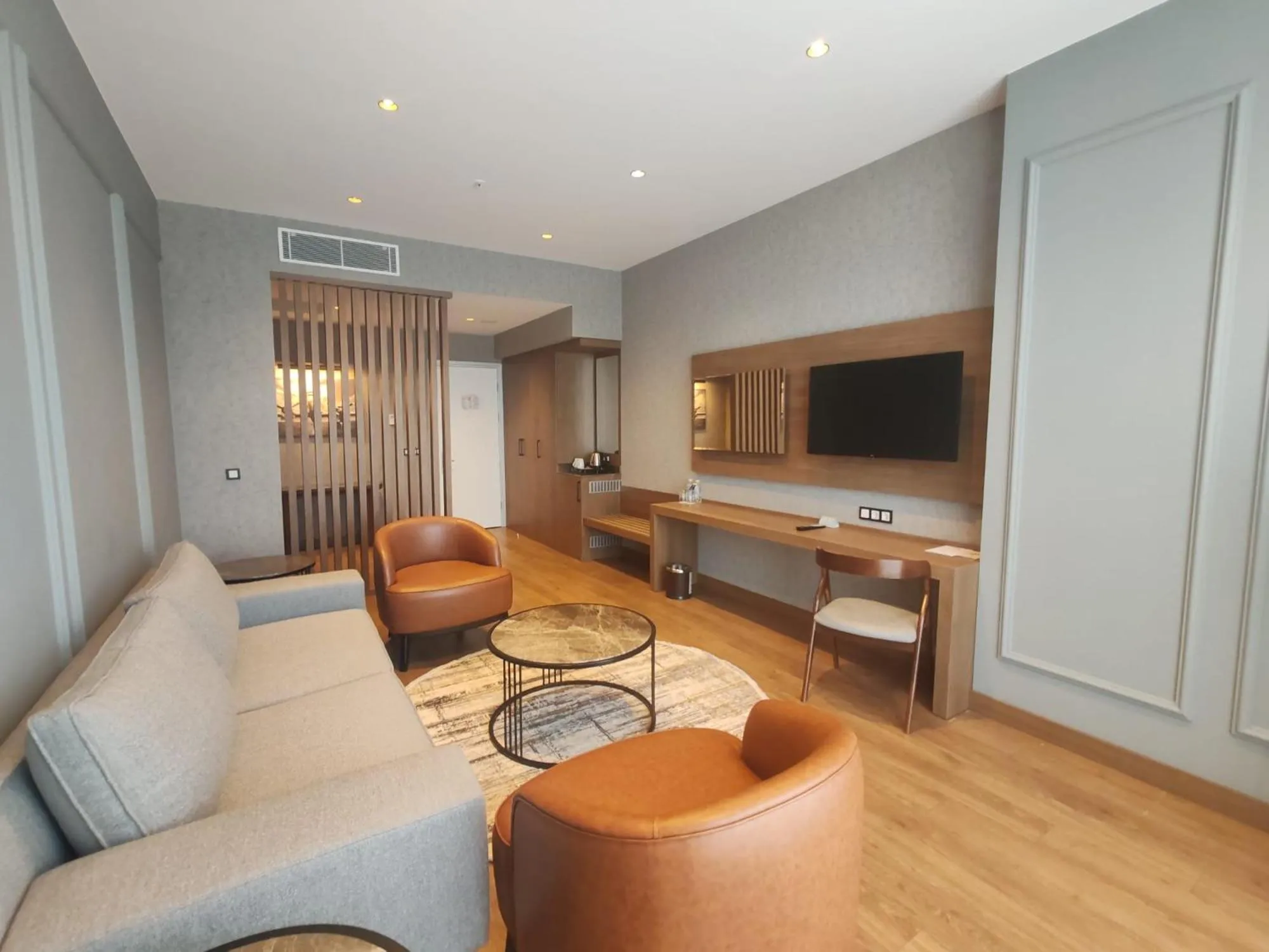 Seating area in ISG Sabiha Gökçen Airport Hotel