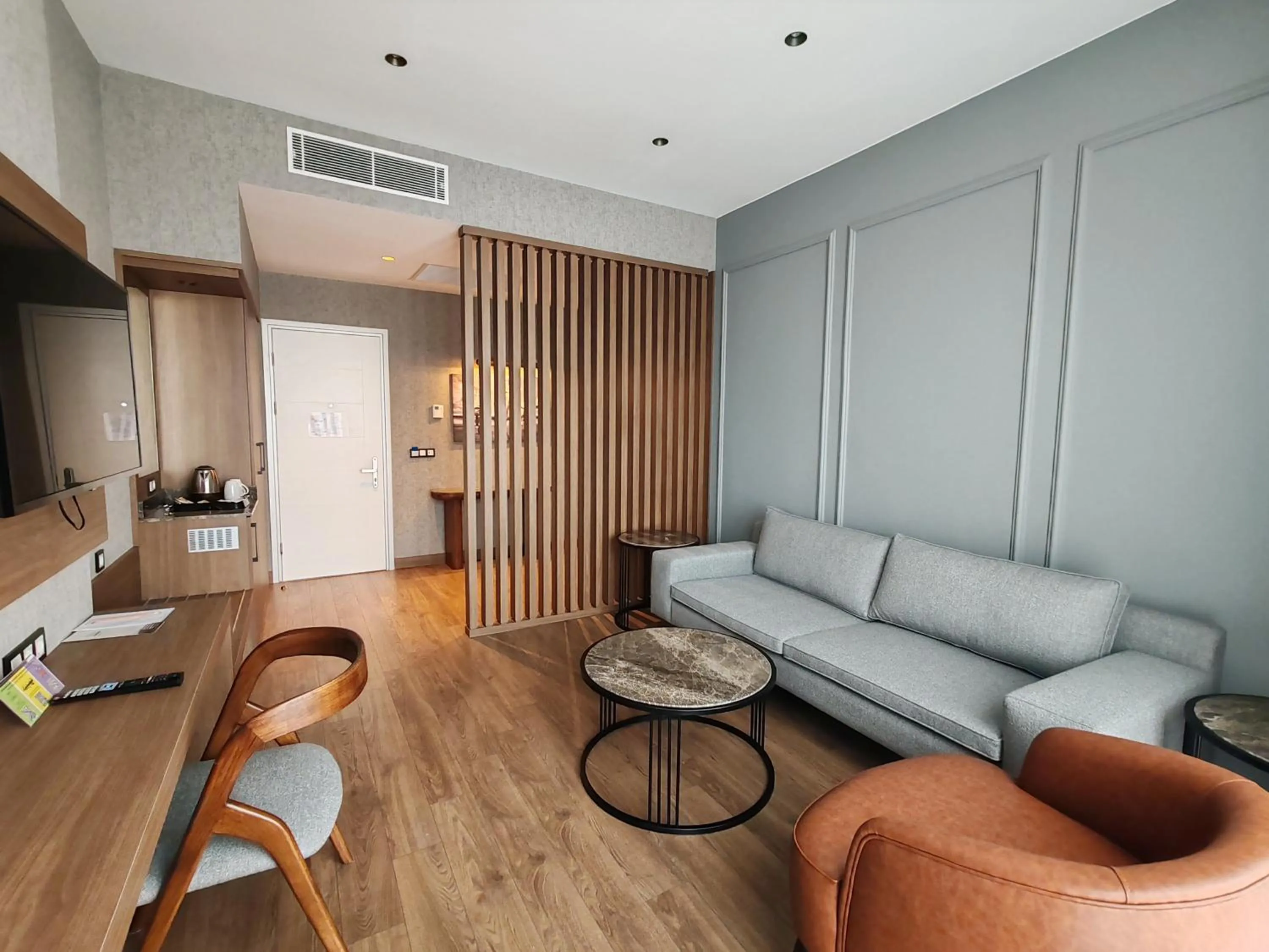 Seating area in ISG Sabiha Gökçen Airport Hotel