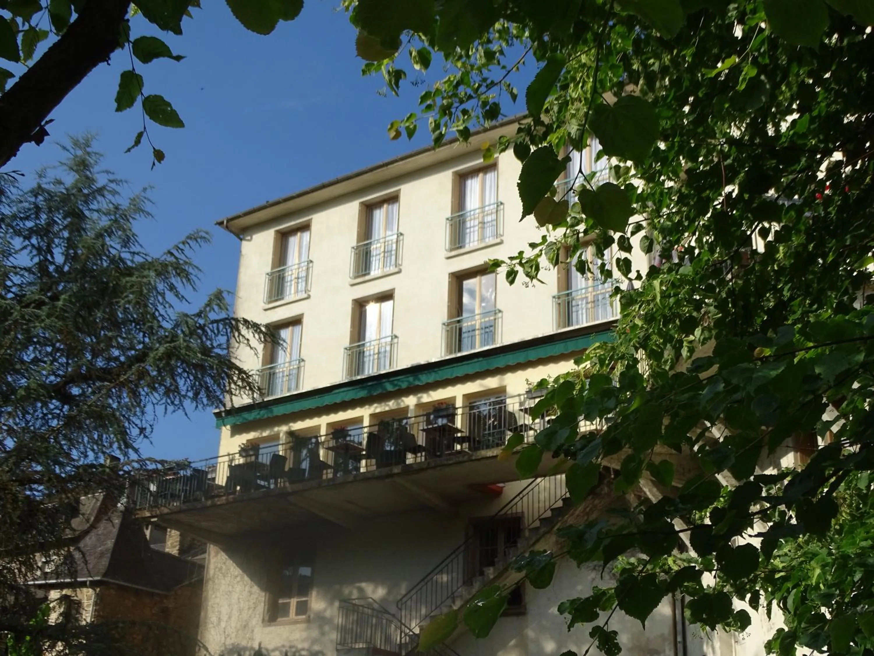 Property building in Logis Hôtel AMBROISE