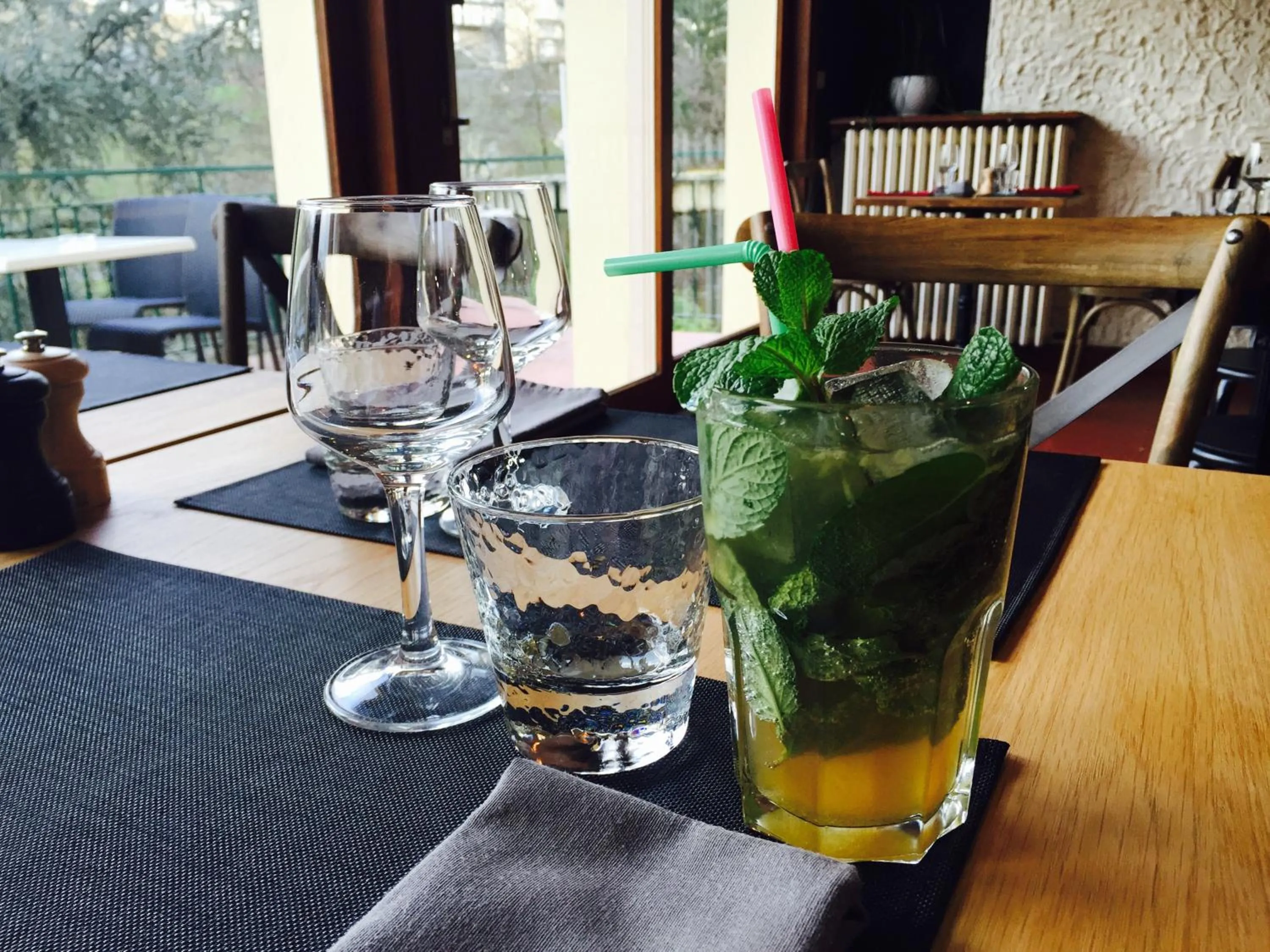 Restaurant/places to eat in Logis Hôtel AMBROISE