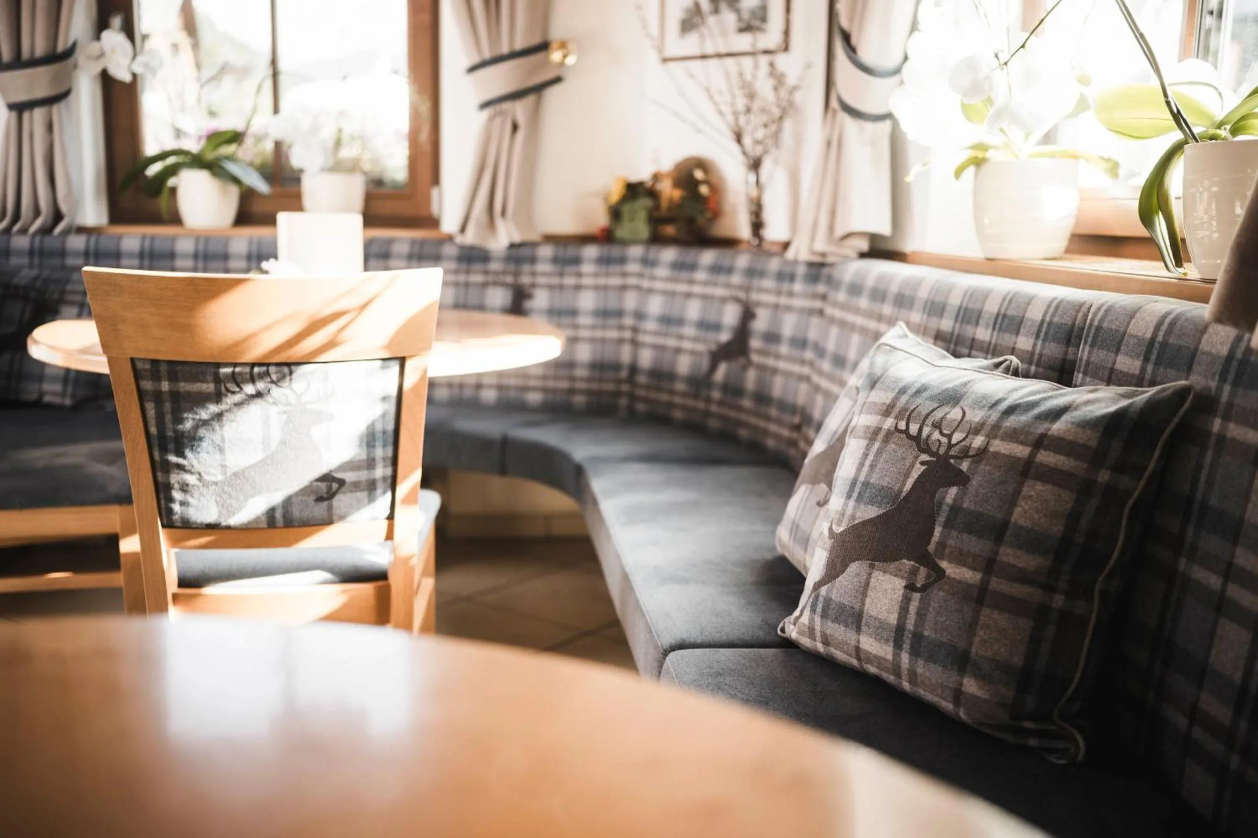 Lounge or bar in Hotel Ansitz Jakoberhof