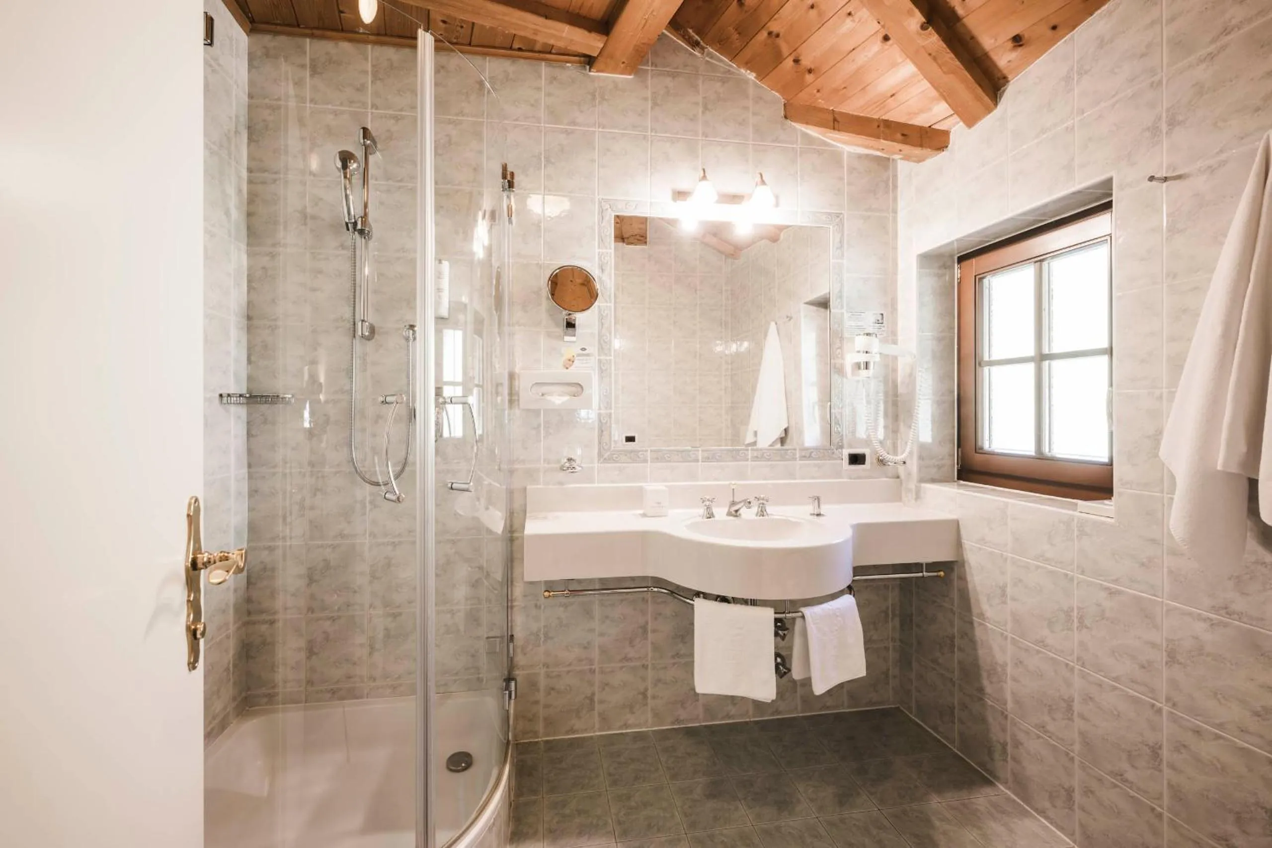 Bathroom in Hotel Ansitz Jakoberhof