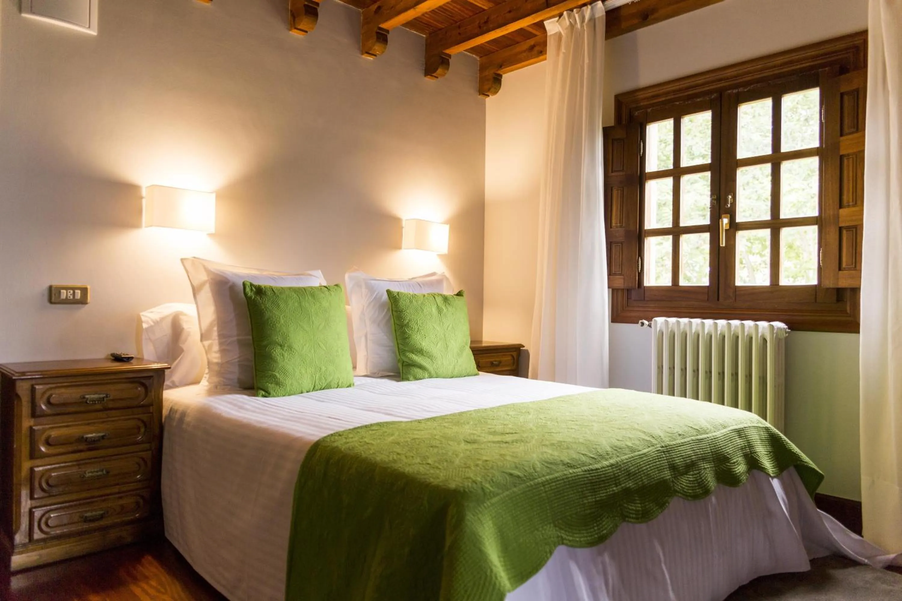 Bathroom, Bed in Don Pablo