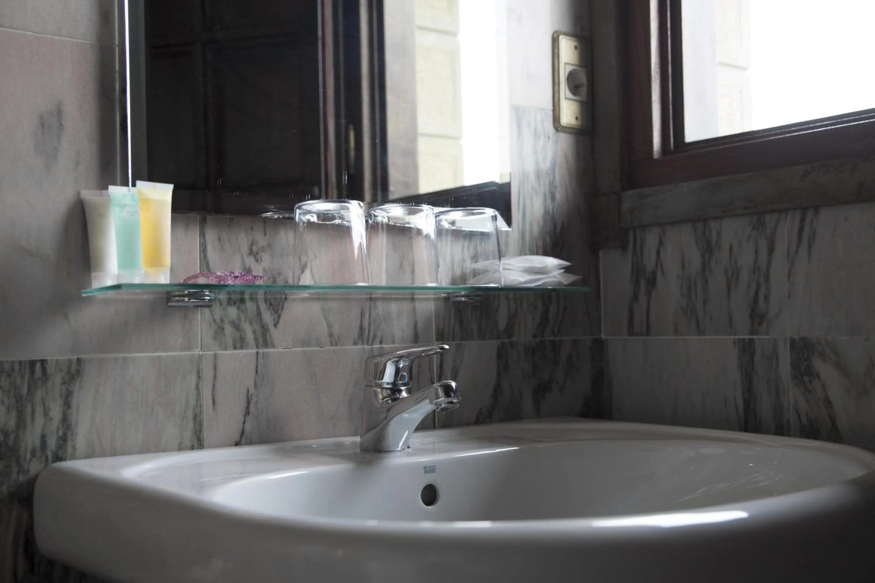 Bathroom in Don Pablo