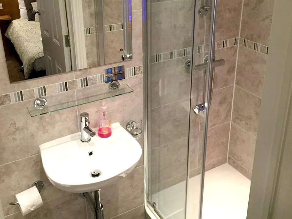 Bathroom in Charlotte Guest House