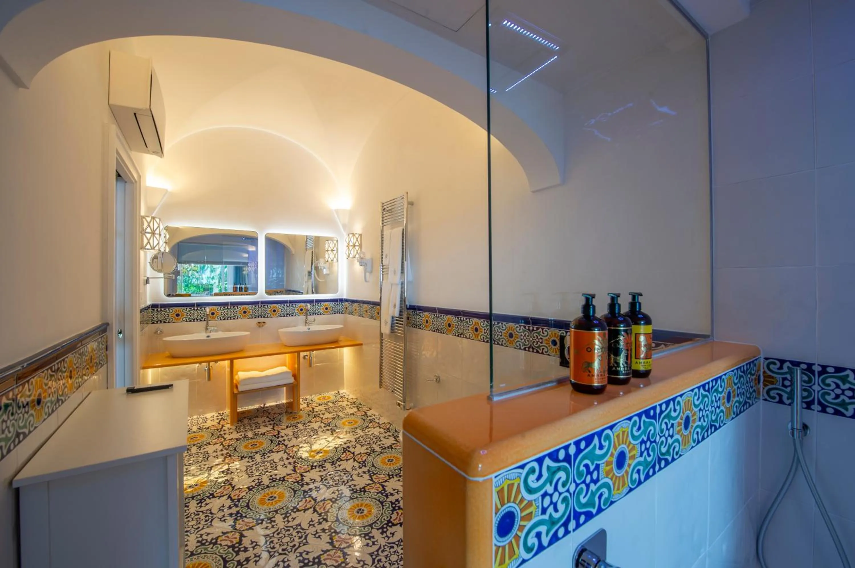 Toilet in Hotel Pellegrino