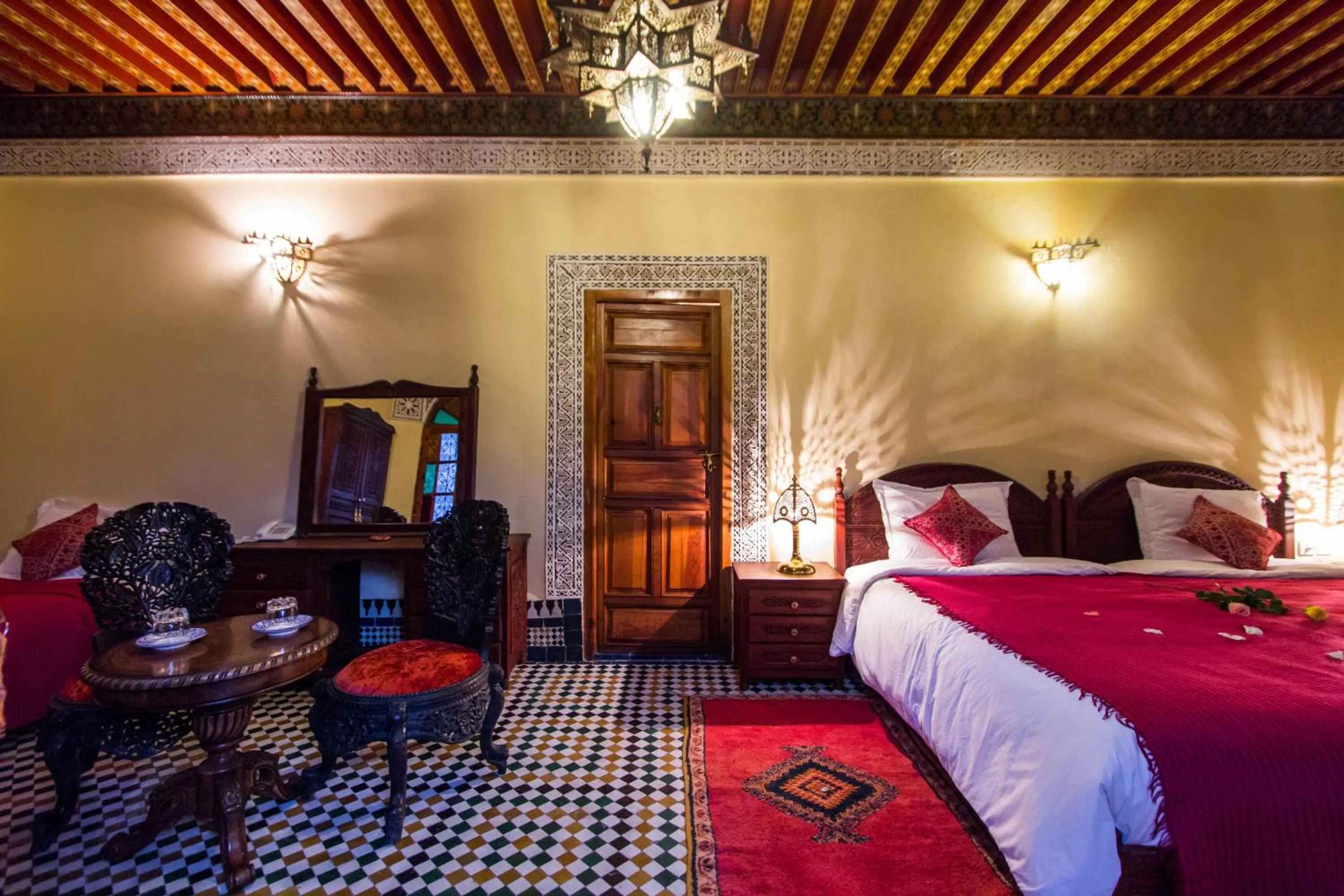 Seating area, Bed in Riad Ibn Khaldoun