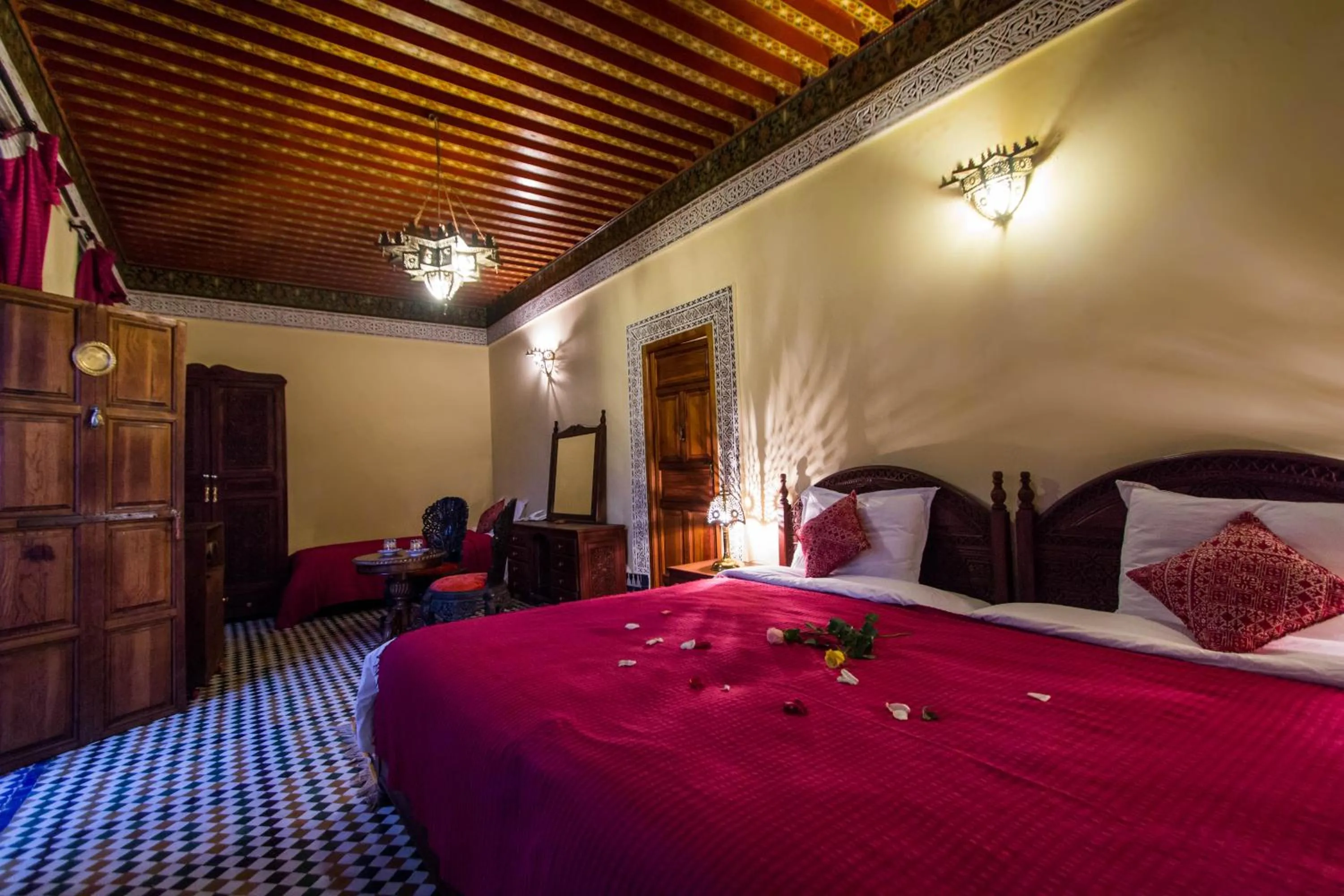 Seating area, Bed in Riad Ibn Khaldoun