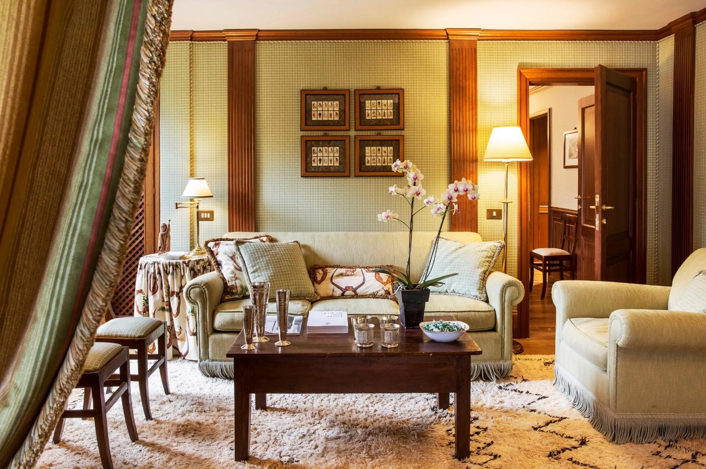 Living room in Hotel Hermitage Relais & Châteaux