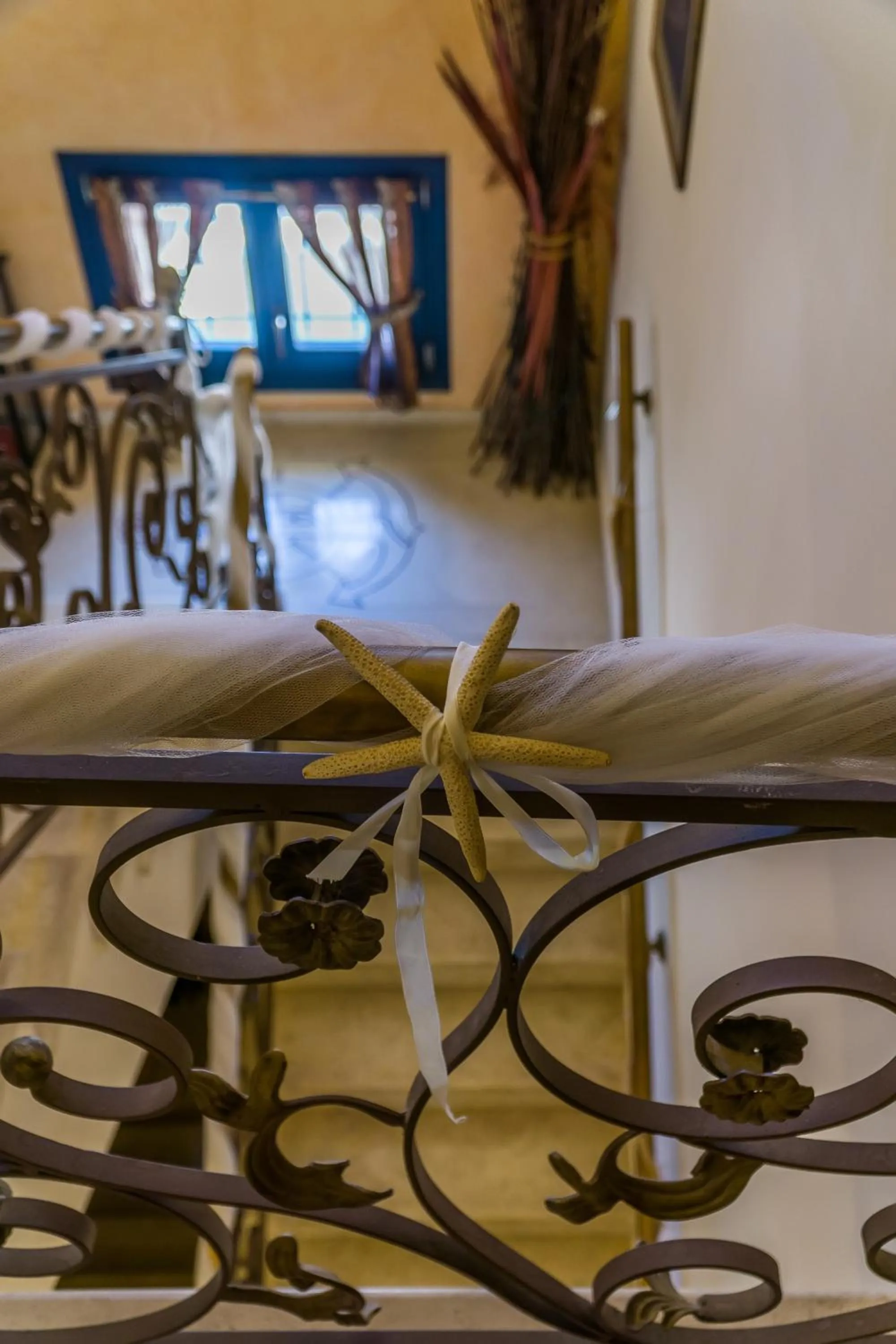 ''EPAVLIS boutique GALAXIDI''