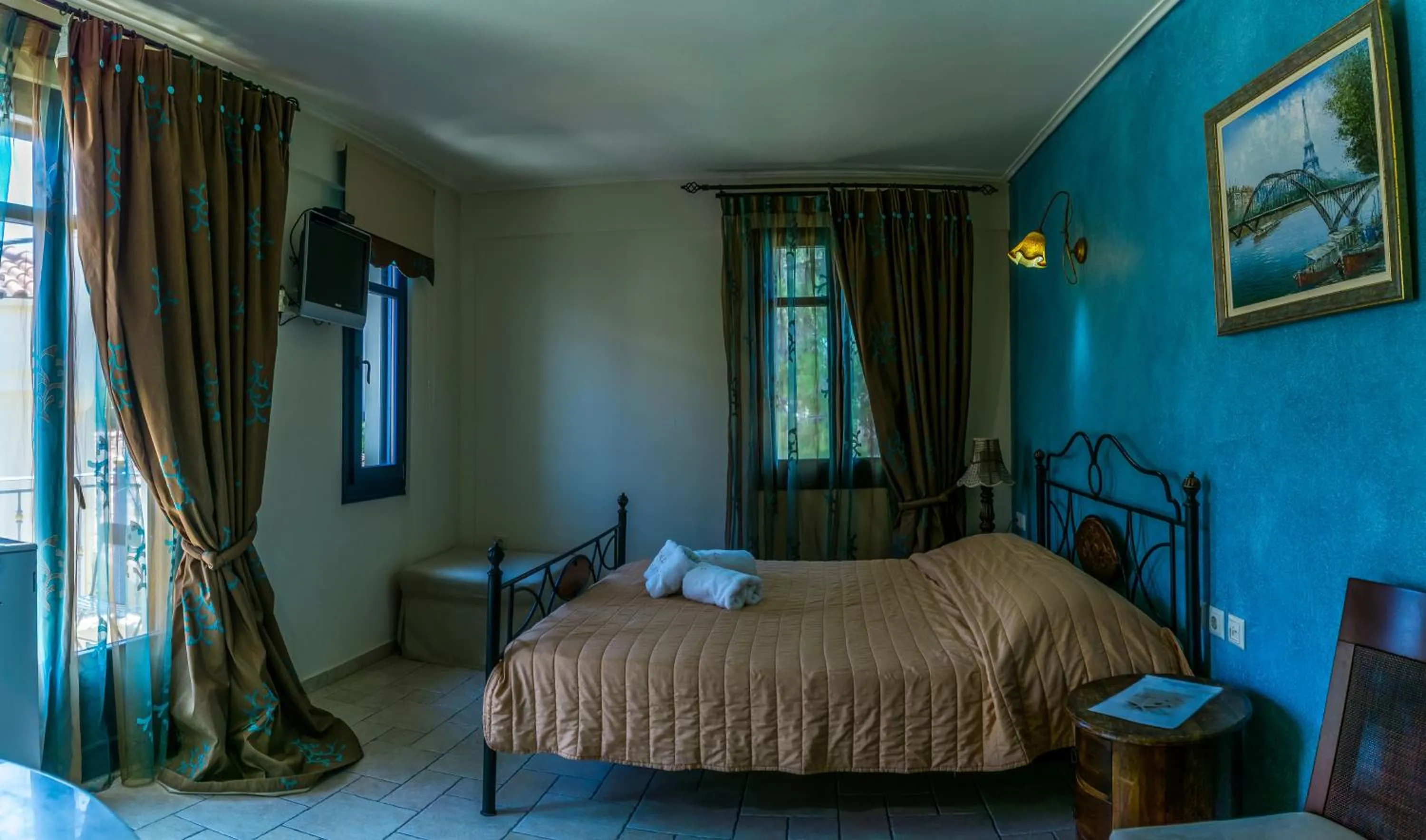 Bed in ''EPAVLIS boutique GALAXIDI''