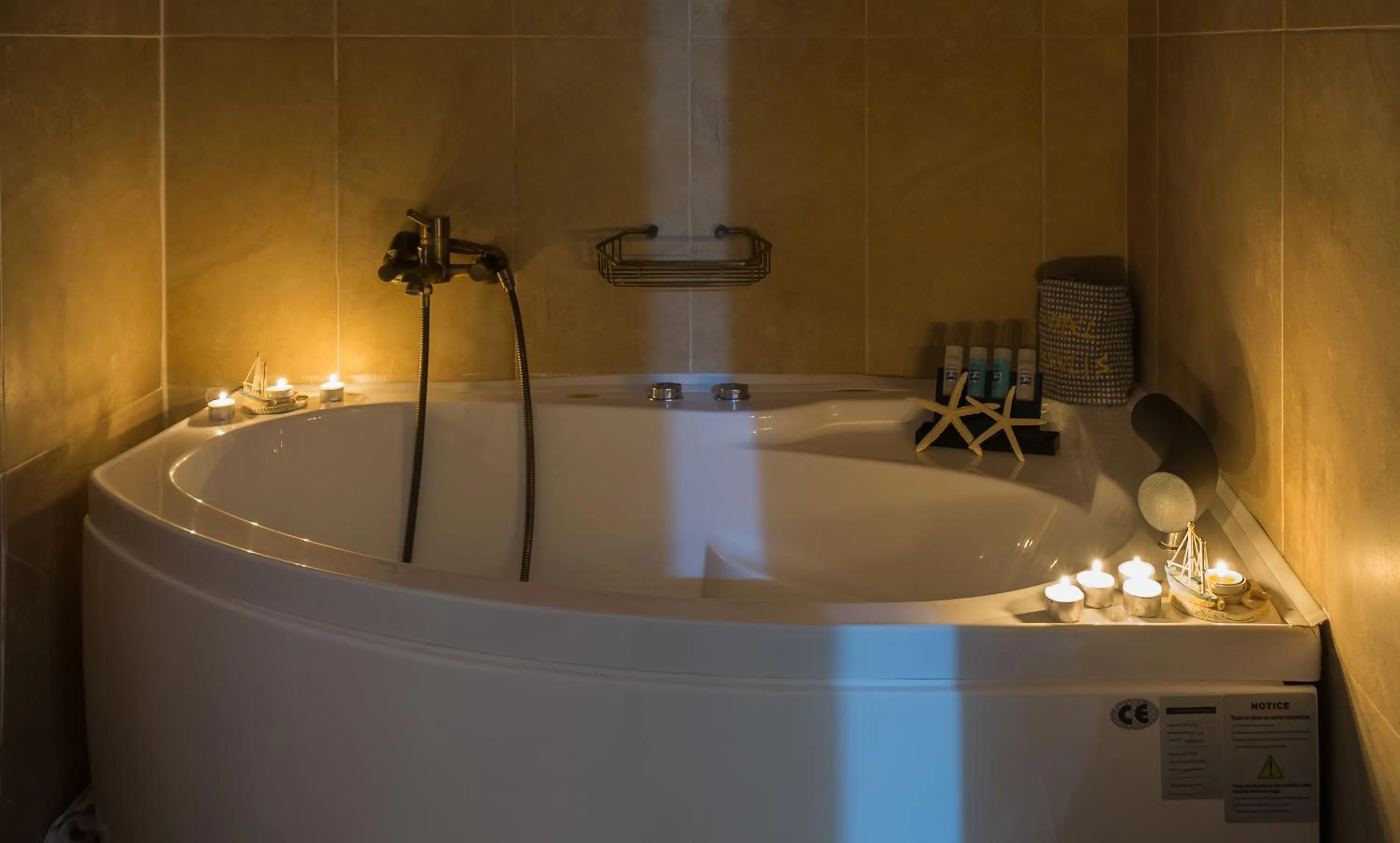 ''EPAVLIS boutique GALAXIDI''