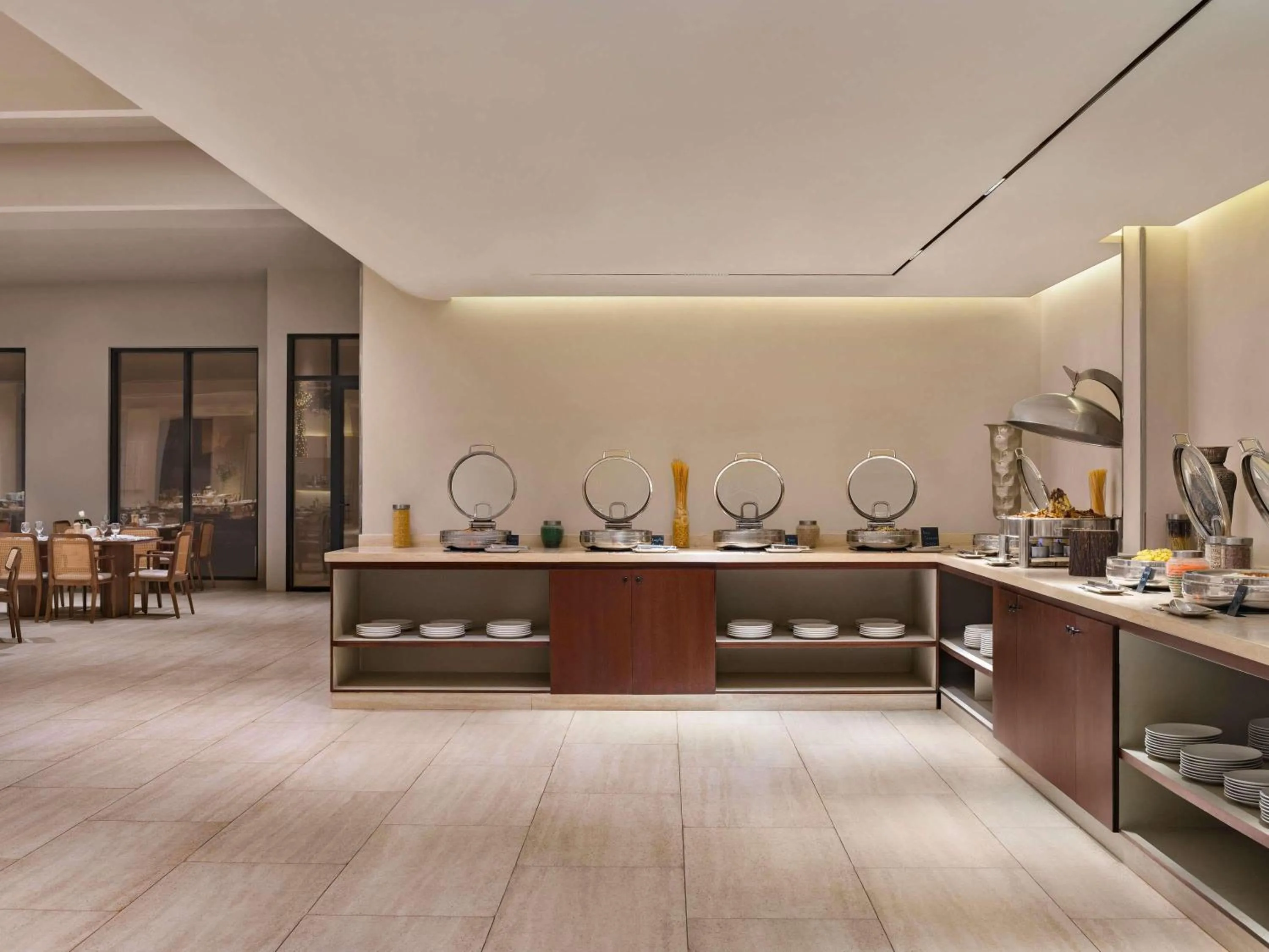 Restaurant/places to eat in Shaden Resort