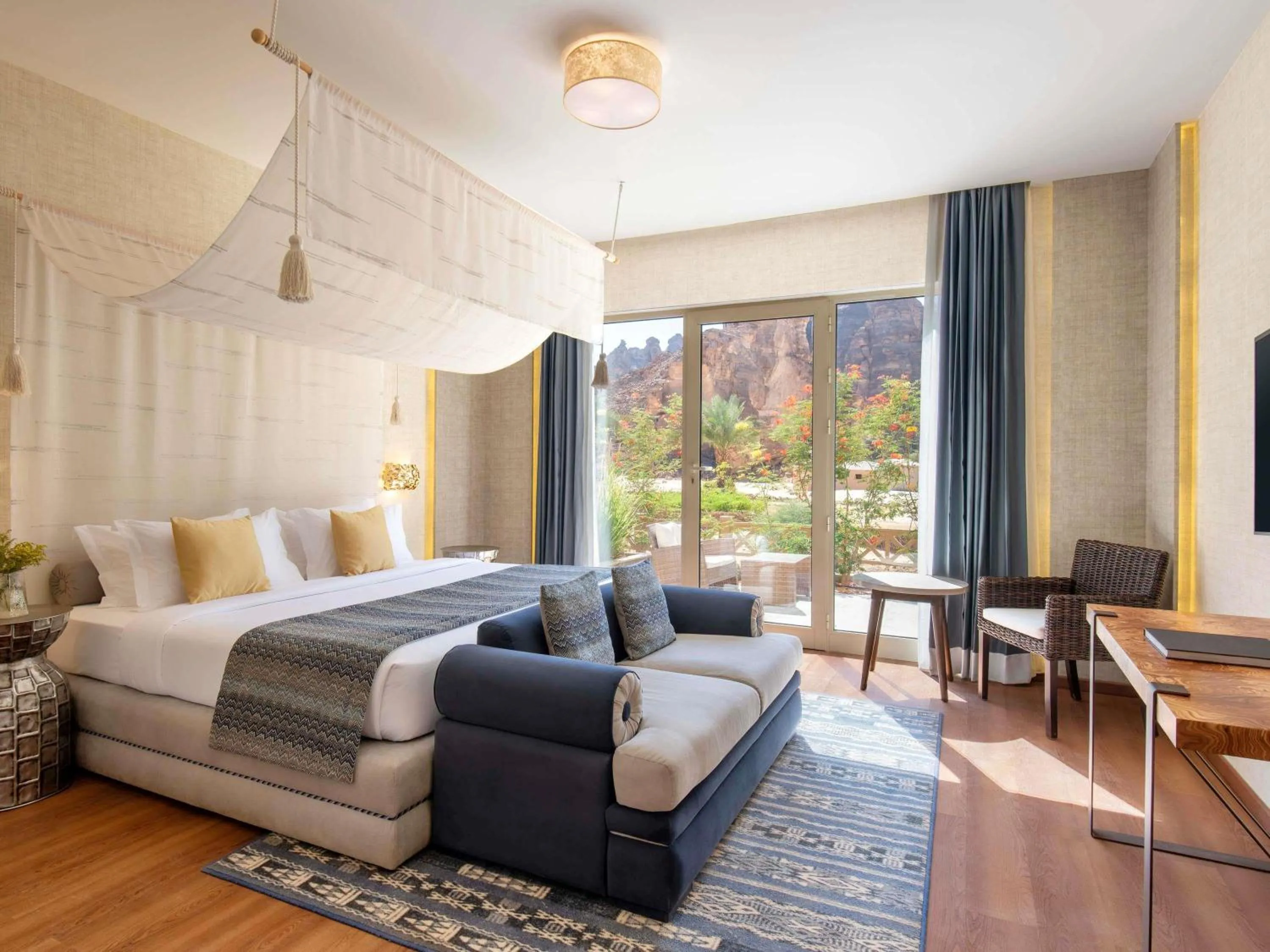 Bedroom, Bed in Shaden Resort