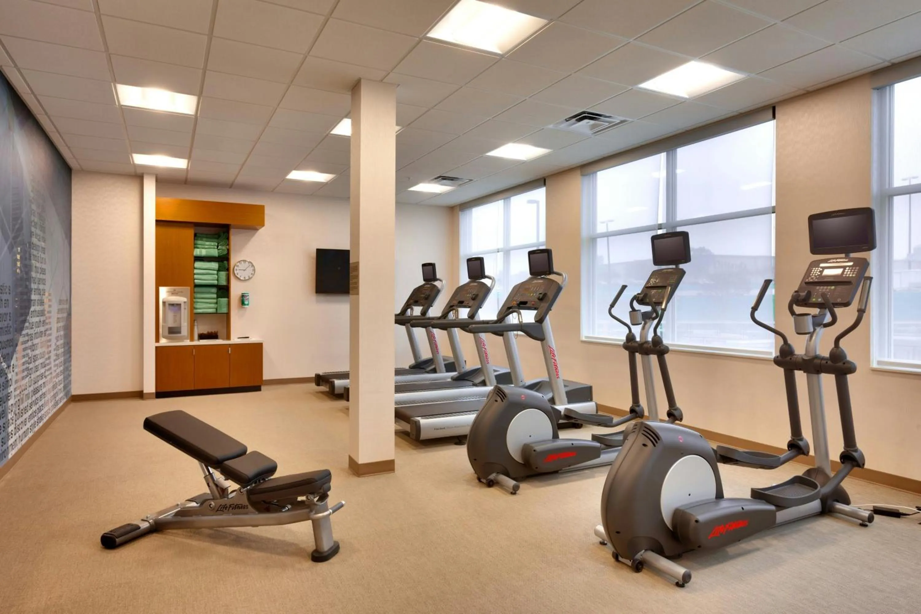 Fitness centre/facilities in SpringHill Suites by Marriott Coralville