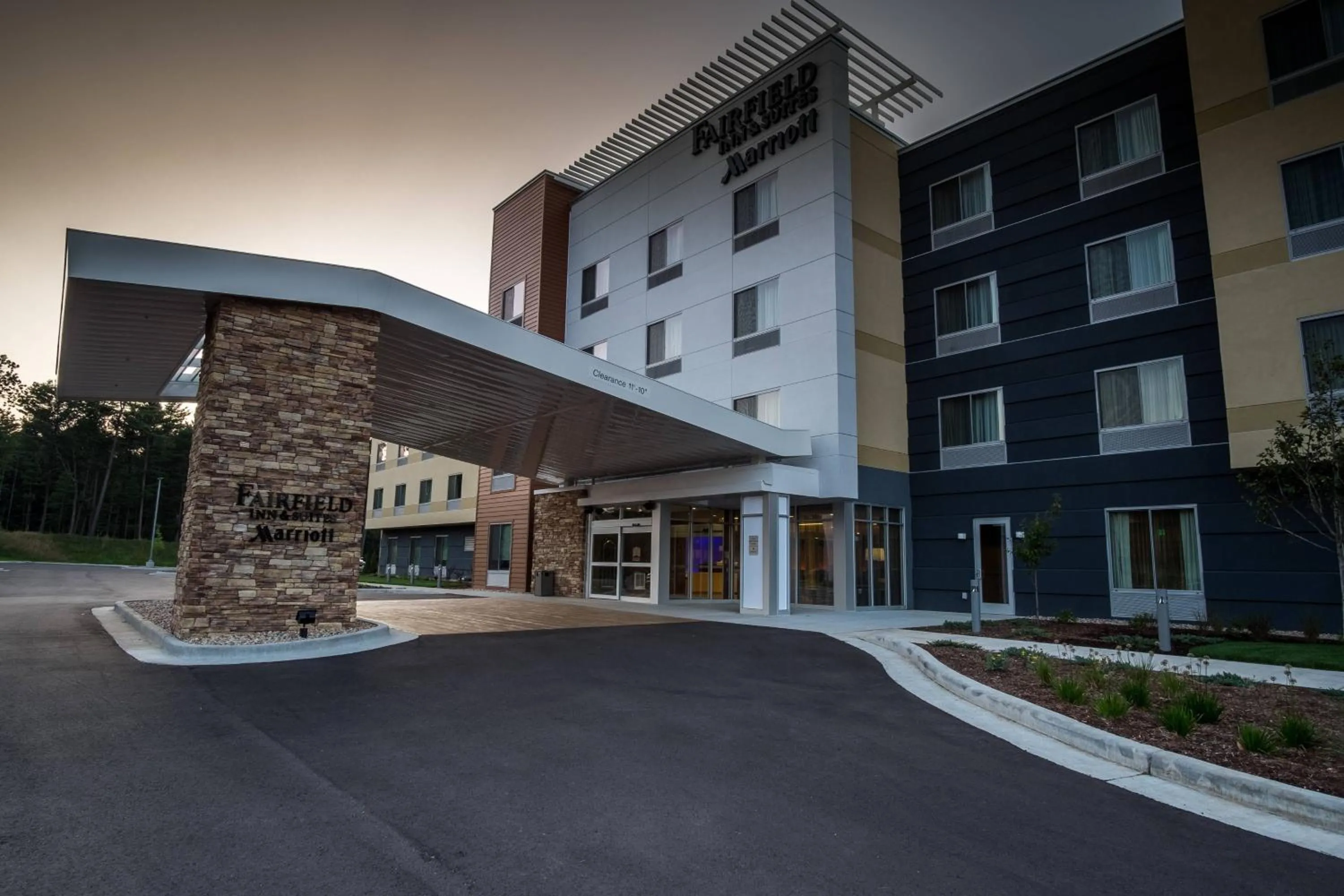 Property building in Fairfield Inn & Suites by Marriott Wisconsin Dells