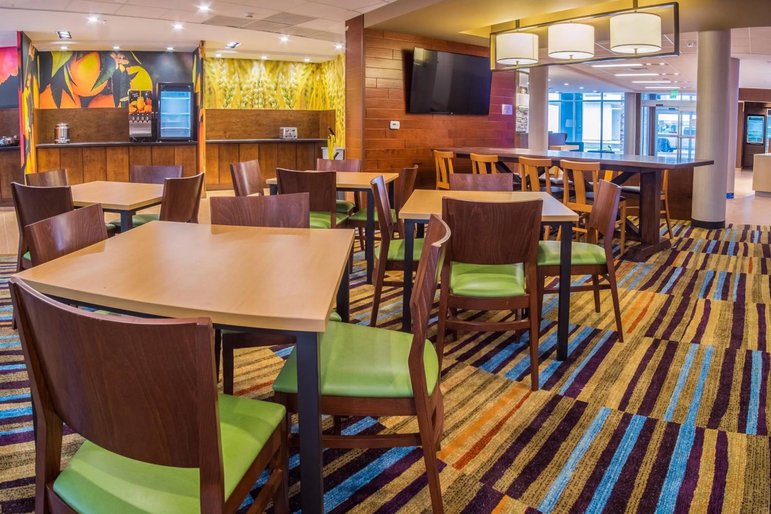 Breakfast in Fairfield Inn & Suites by Marriott Wisconsin Dells