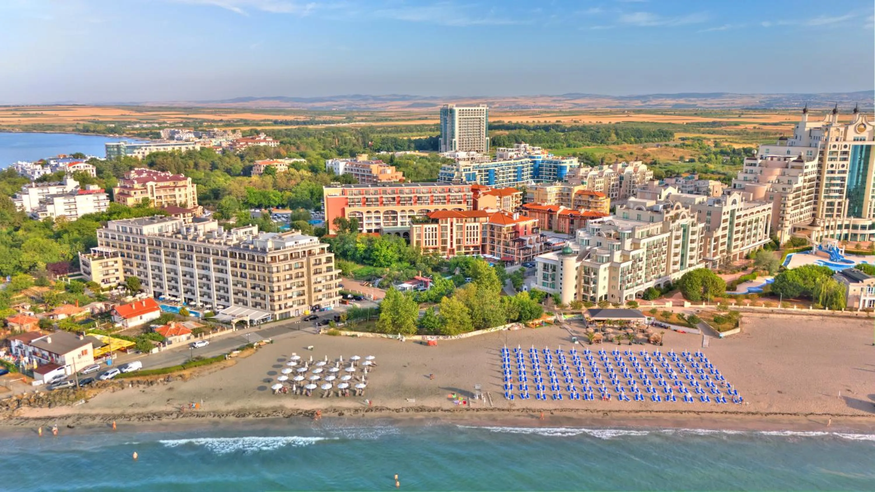 Property building in Festa Via Pontica