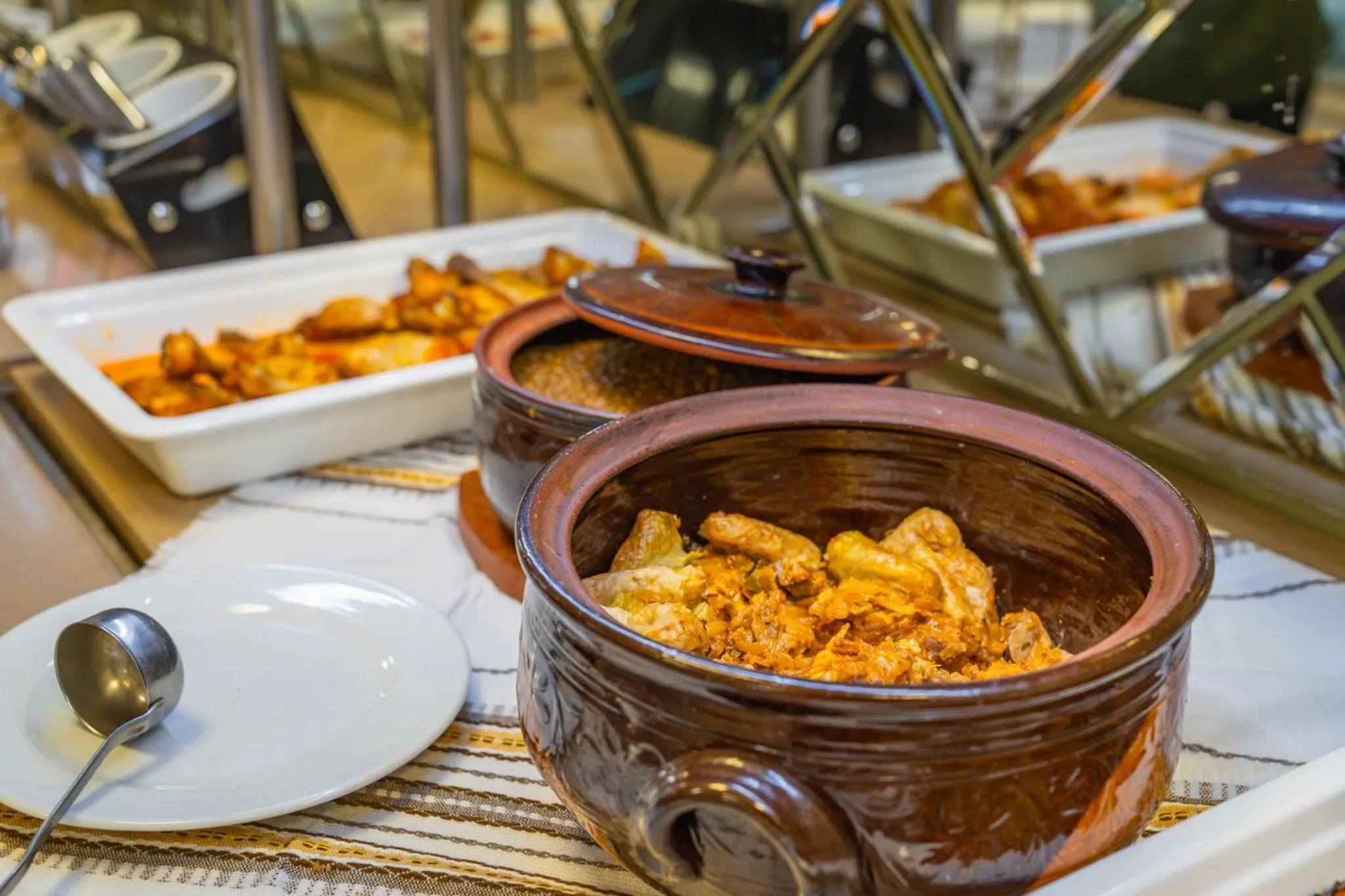 Restaurant/places to eat in Festa Via Pontica