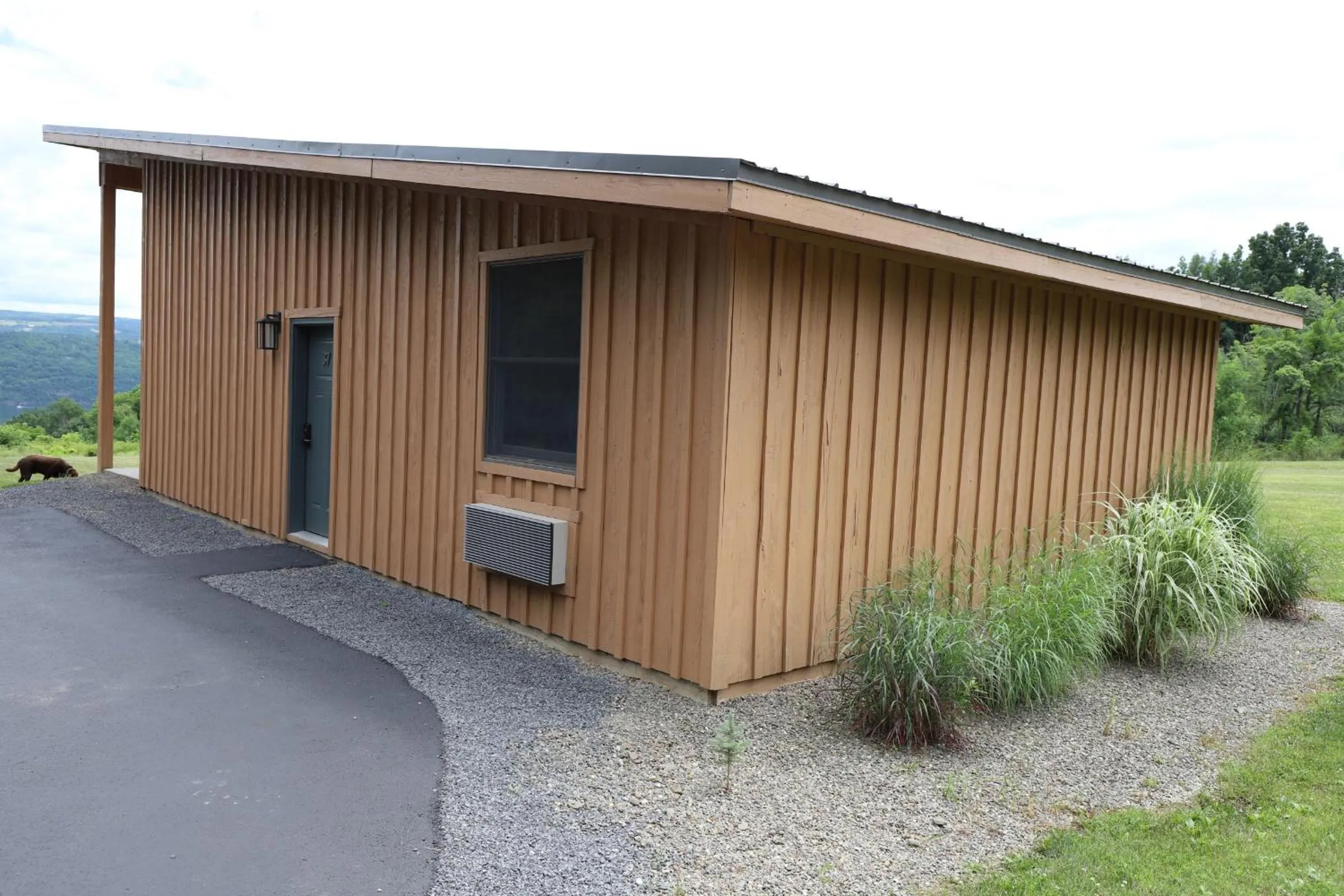 Parking in Lakeside Resort